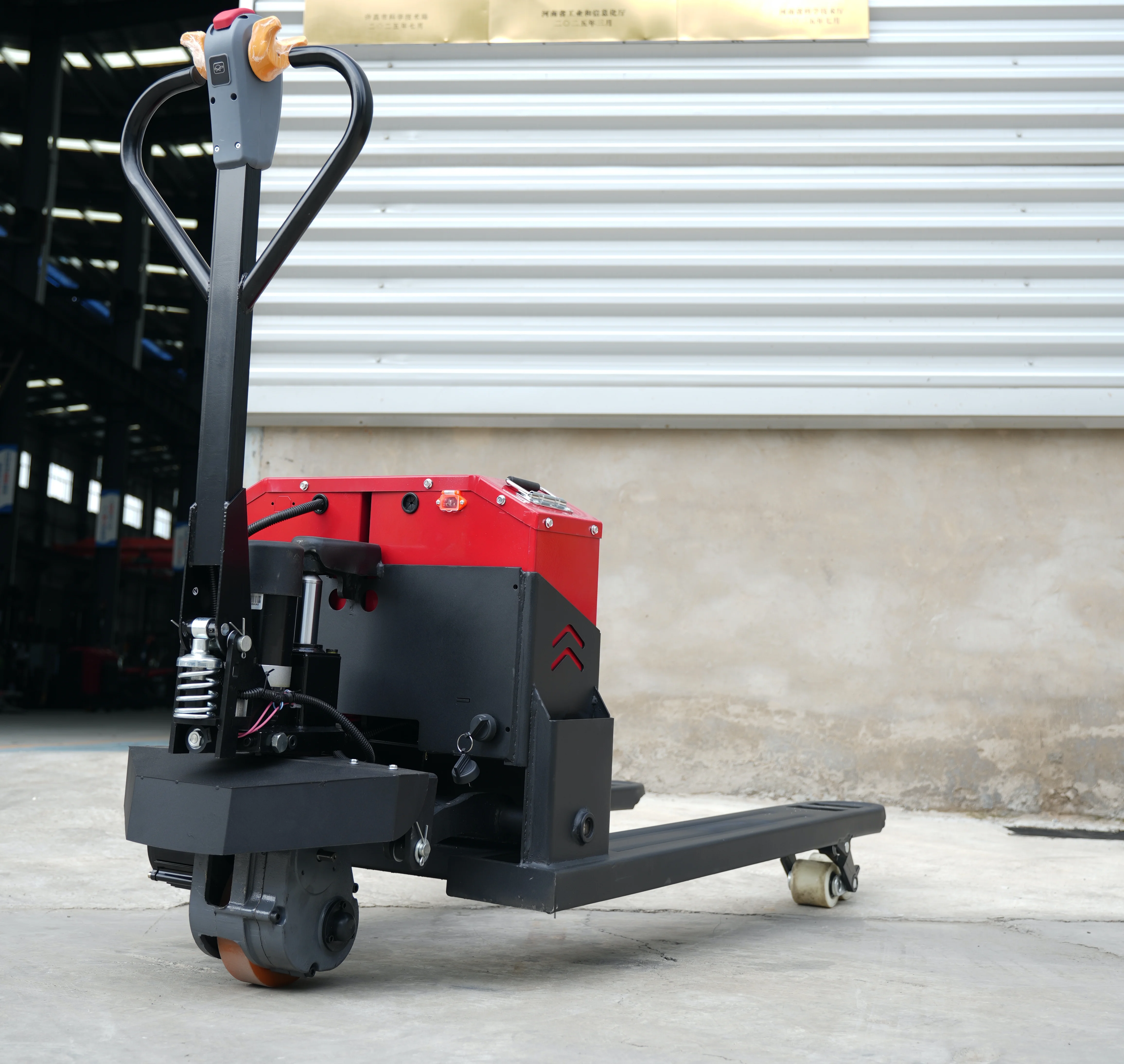 Enhance Your Logistics with Electric Pallet Movers