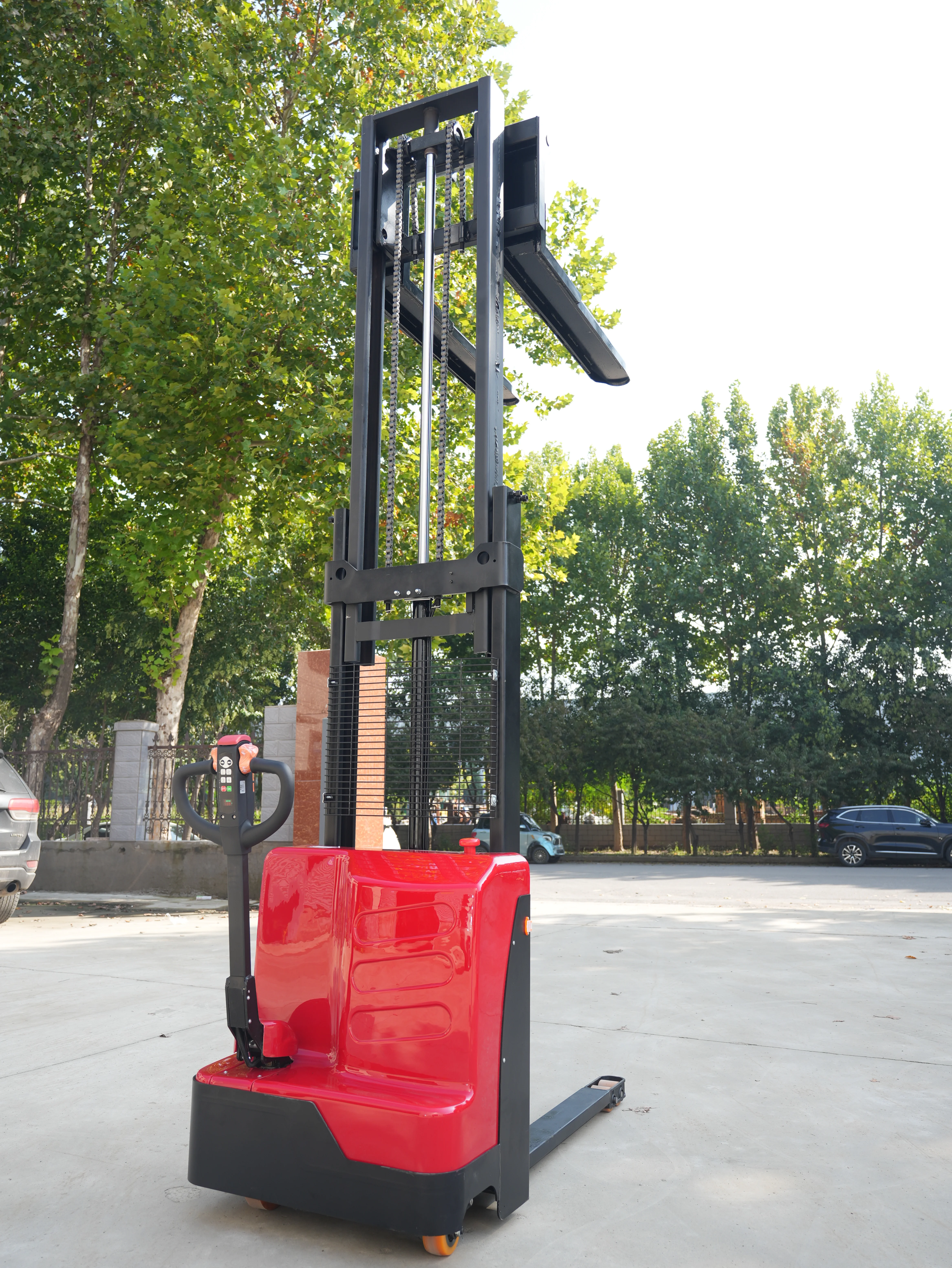 High-Performance Hand Forklift Electric for Efficient Material Handling