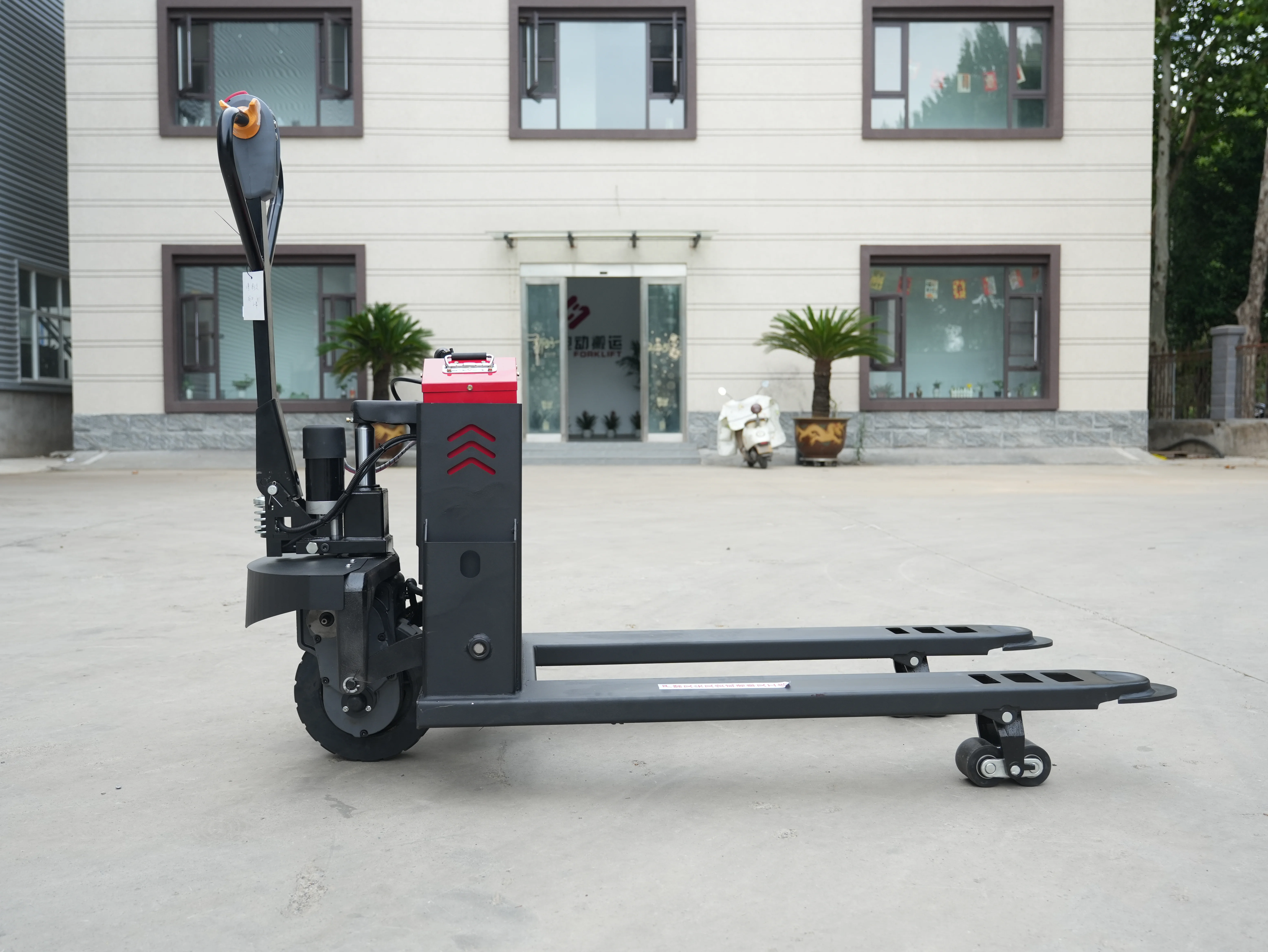 2 Ton Economic Electric Rough Terrain Pallet Truck