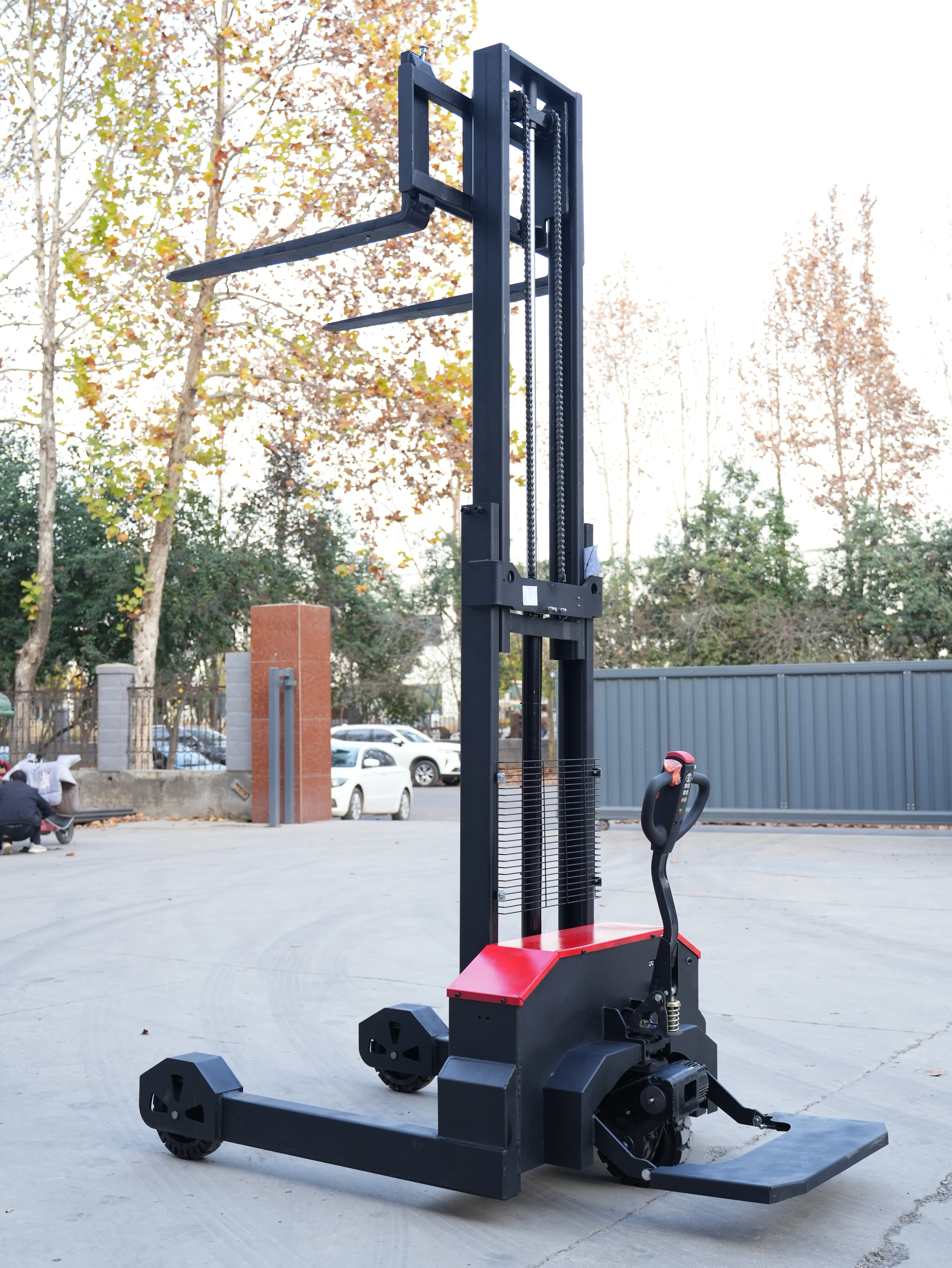 High-Performance Pallet Stacker Forklifts for Global Markets