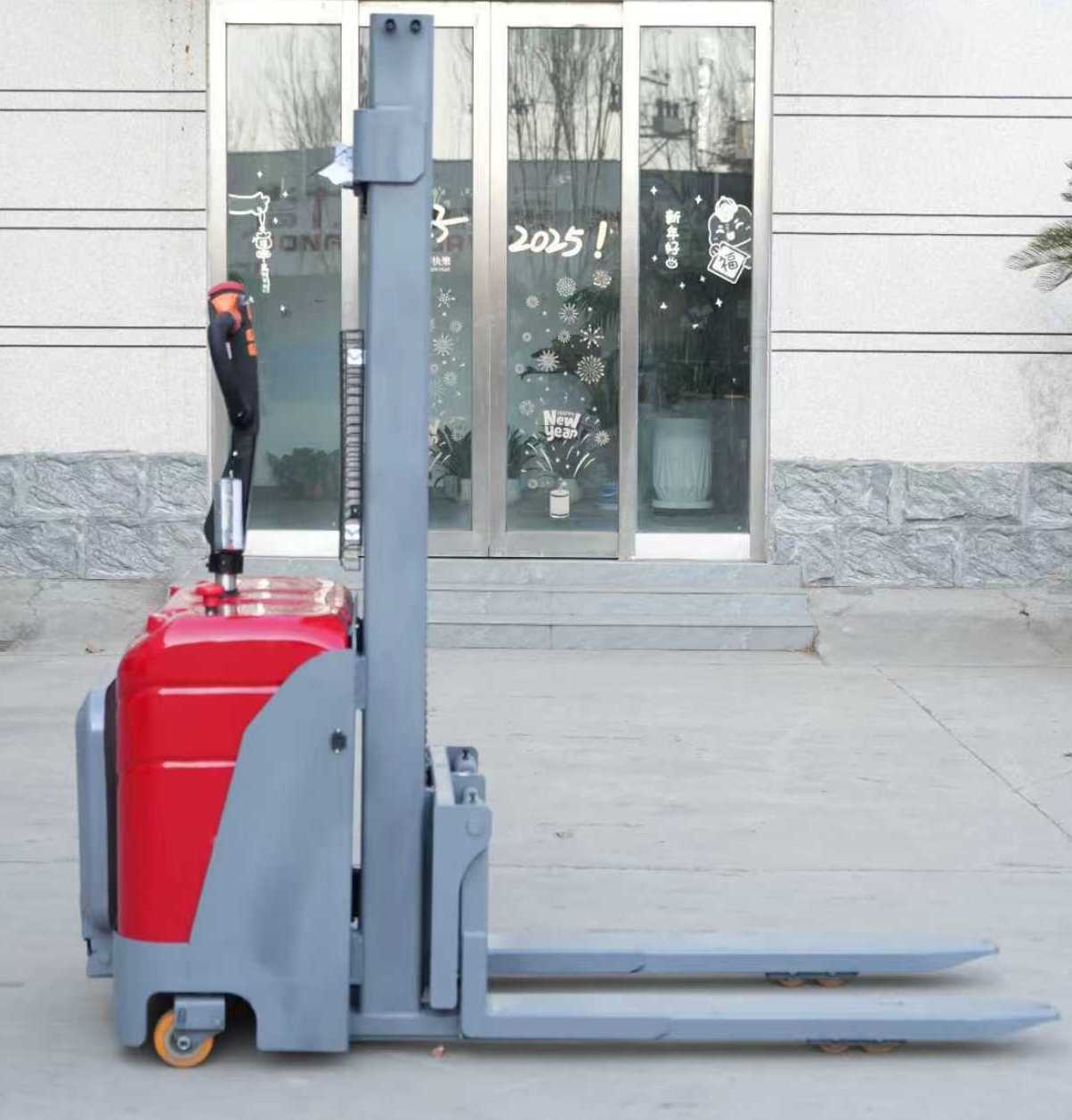 Soluzioni per carrelli elevatori impilatori automatici ad alte prestazioni
