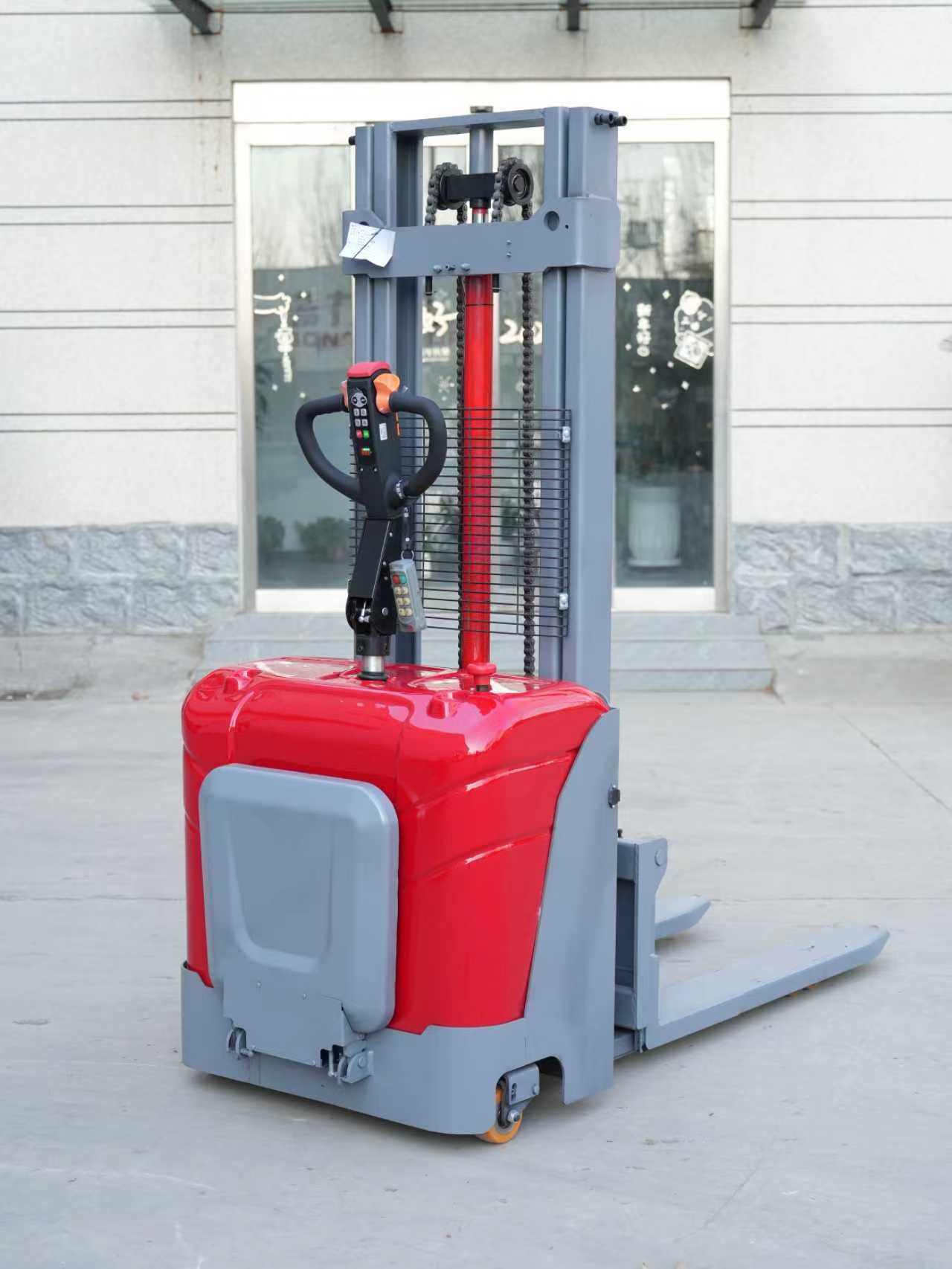High-Quality Industrial Pallet Stackers for Efficient Material Handling