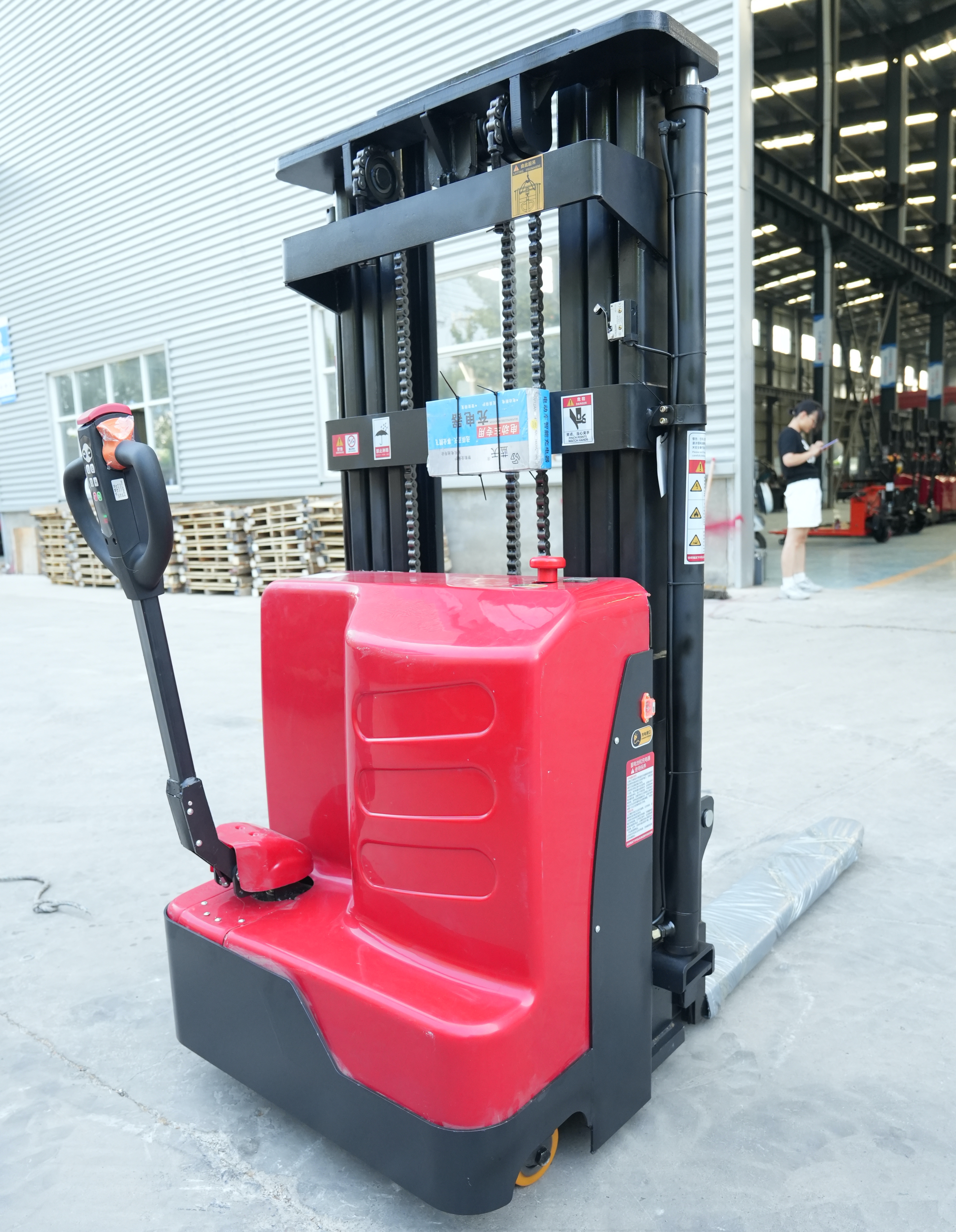 Lori Angkat Elektrik Premium untuk Dijual daripada Jining Tiantong Machinery