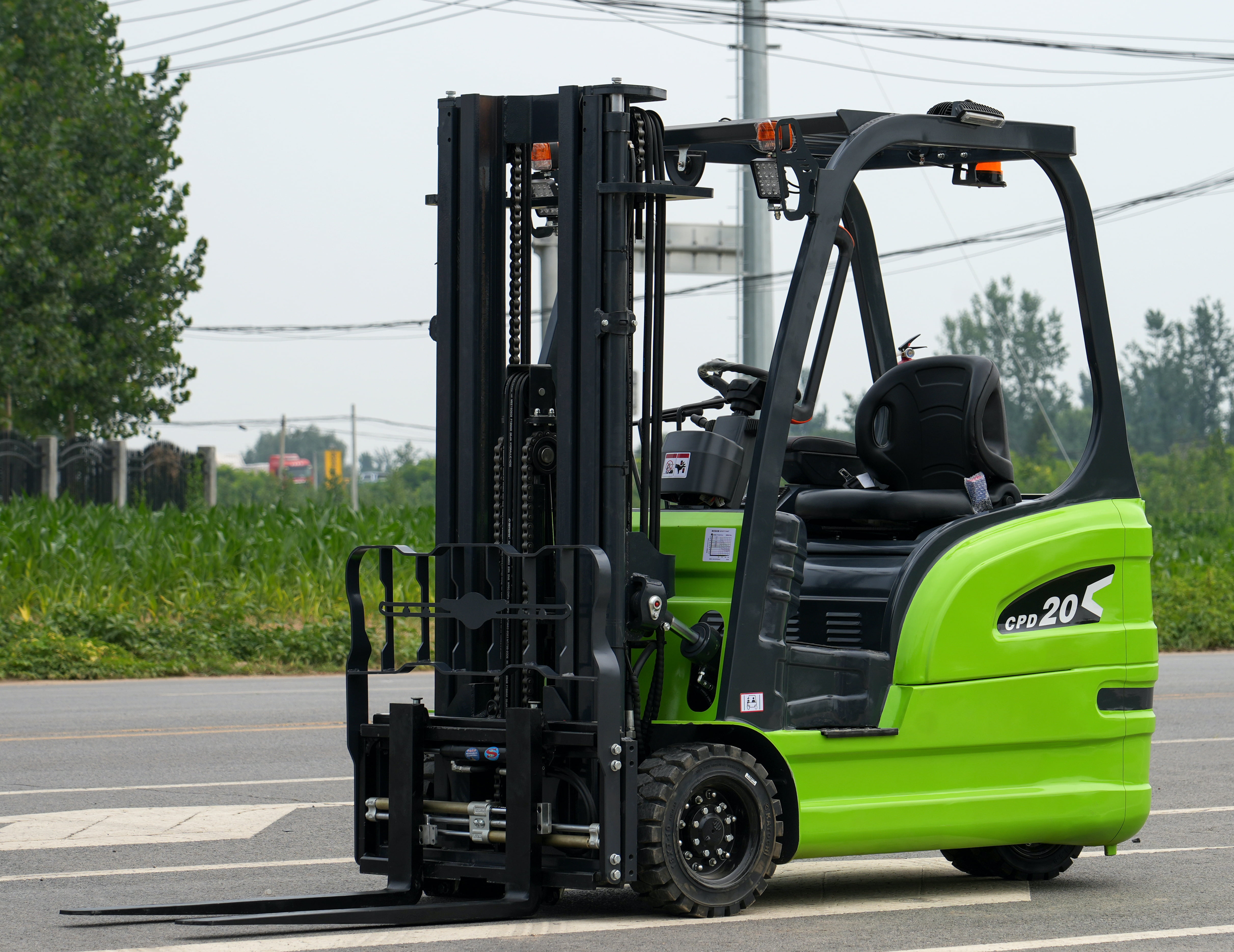 Mini Electric Forklift: The Future of Efficient Material Handling