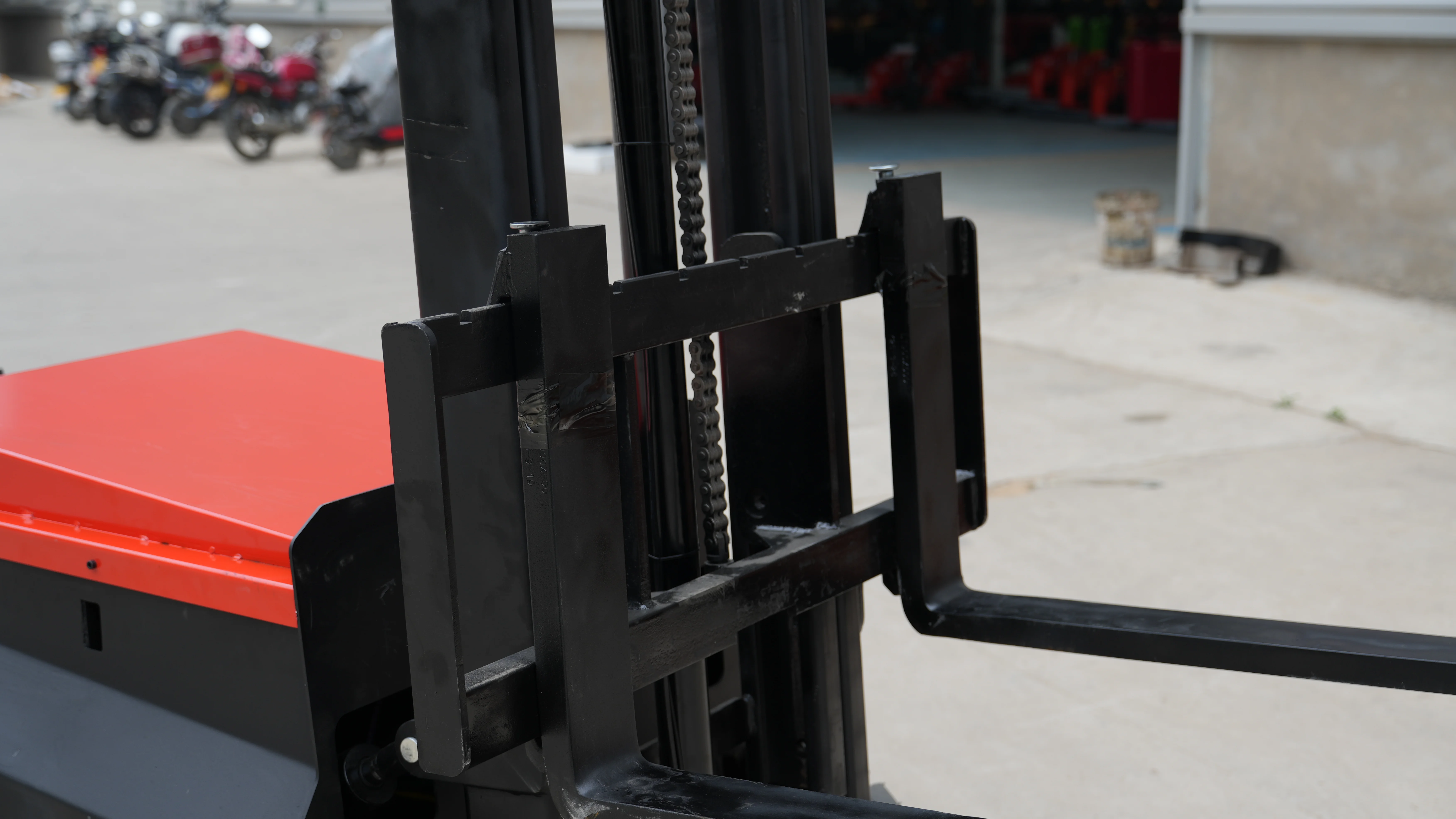 1.5 Ton Electric Three Wheel Counterbalance Forklift