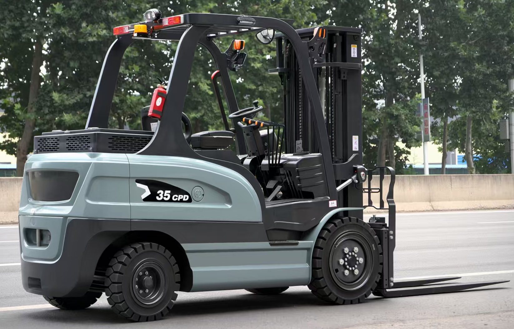 Dapatkan Sebut Harga Dalam Talian Anda untuk Forklift Elektrik 3 Tan Hari Ini!