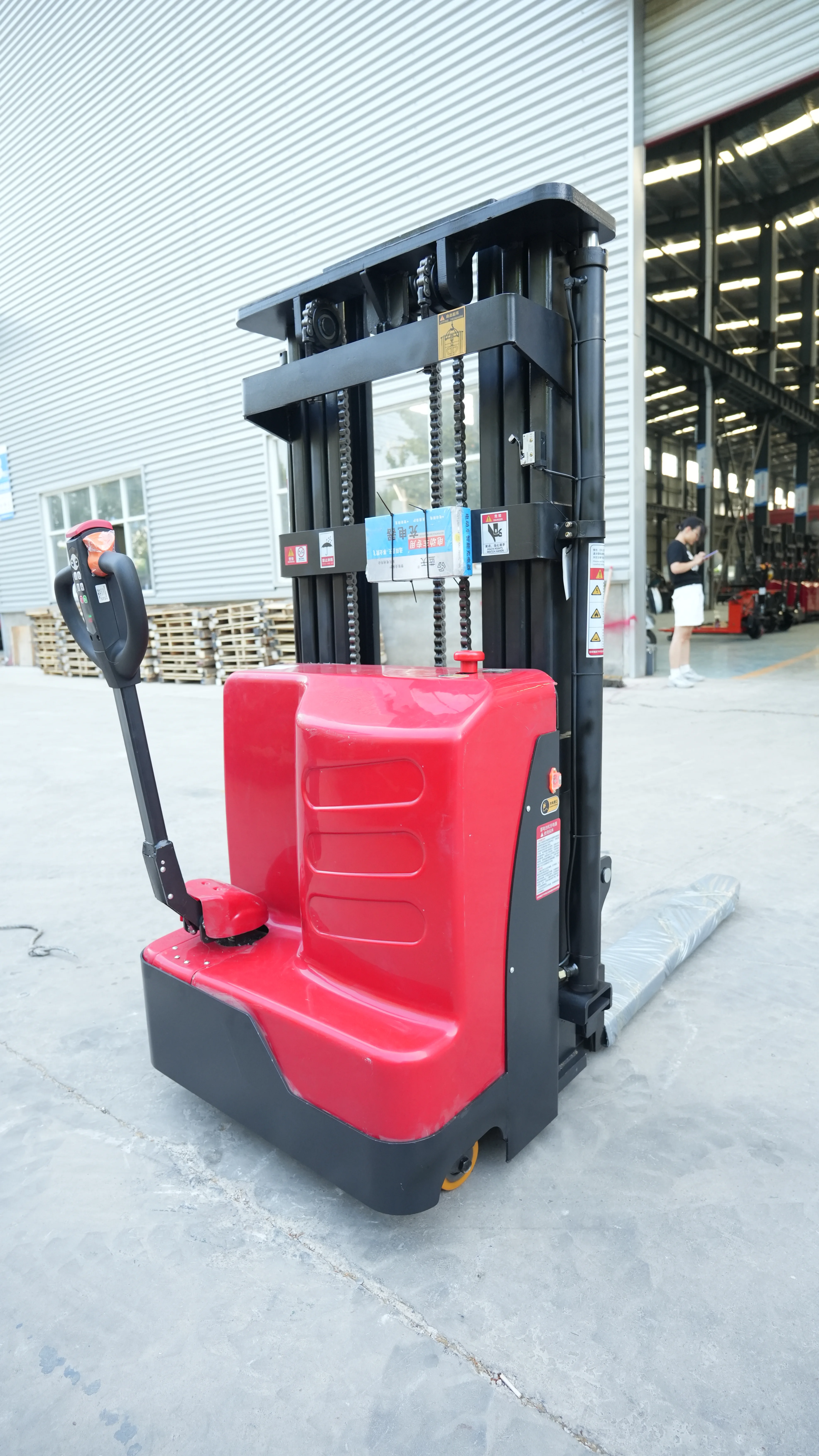 High-Performance Industrial Battery Pallet Stacker Solutions