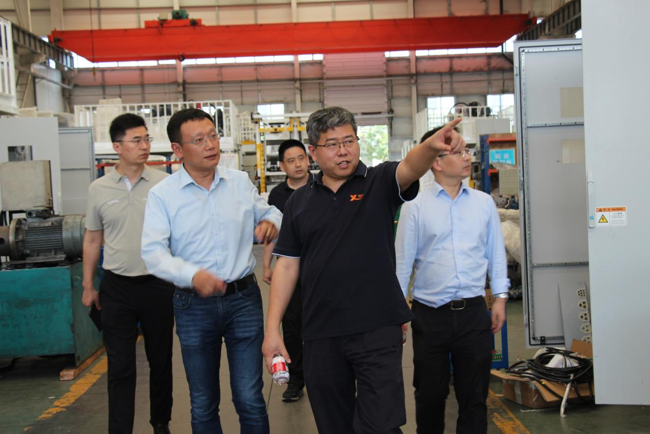 Bosch Automotive Products (Nanjing) Co., Ltd. General Manager Leads Delegation to Visit YueChuang Hydraulic – Brake Pad Hot Press Project Officially Launched2.png