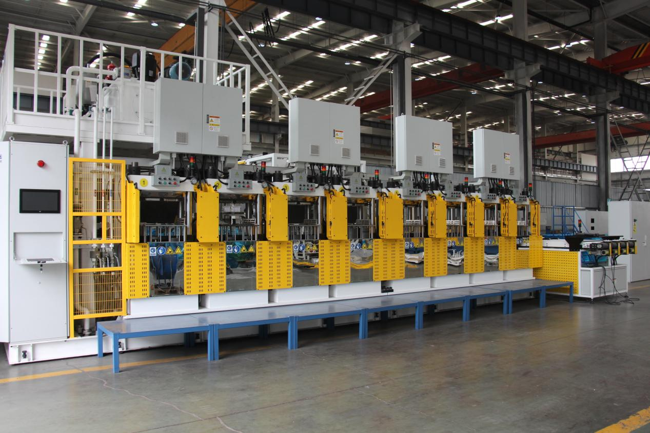 YueChuang Hydraulics' 200T 8-Station Fully Automatic Brake Pad Hot Press Sets Sail for Overseas, Successfully Delivered to WINHERE (Thailand) Co., Ltd.1.png