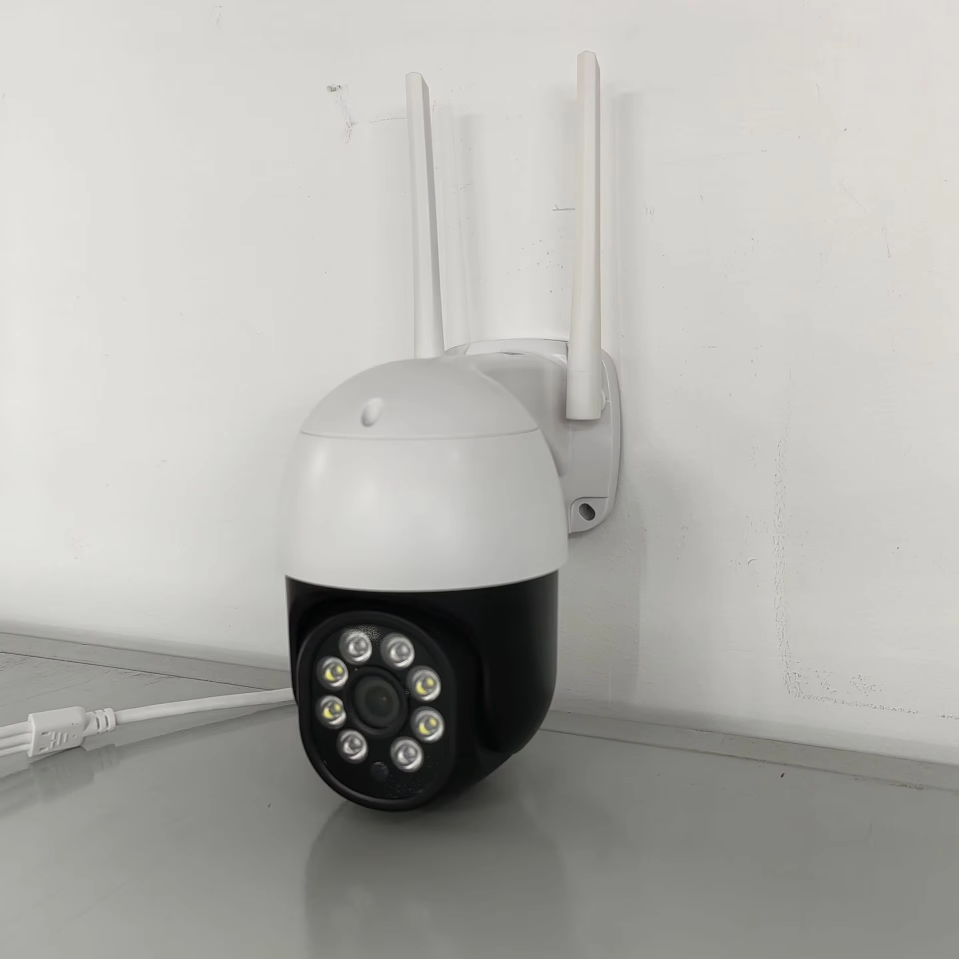 4MP WiFi PTZ Security Camera, IP66 Waterproof 360° View Wireless Dome Camera with HD Night Vision supplier