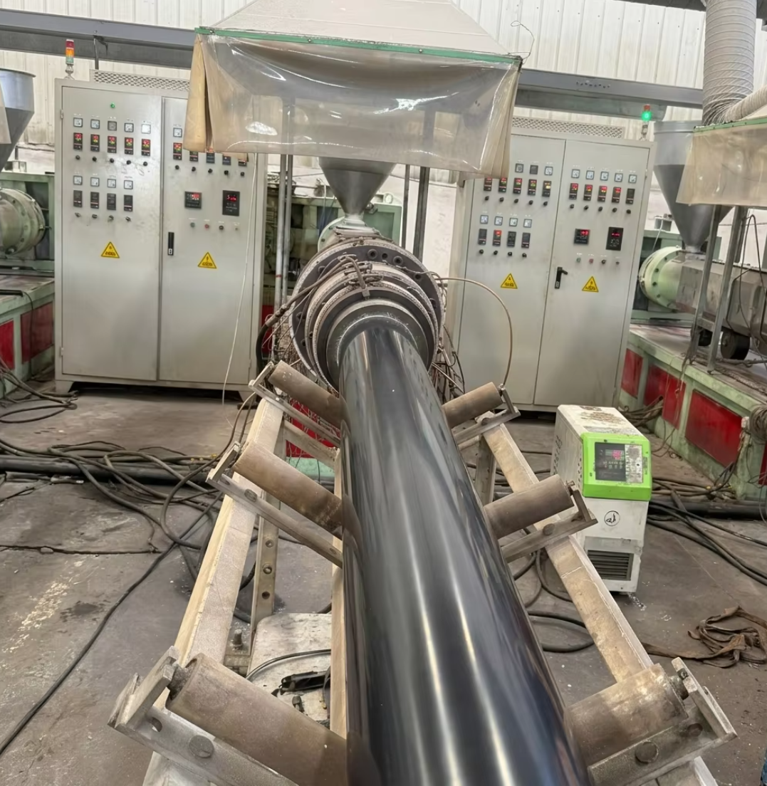How Does Ultra-high Molecular Weight Polyethylene Pipe Enhance Durability in Harsh Environments?