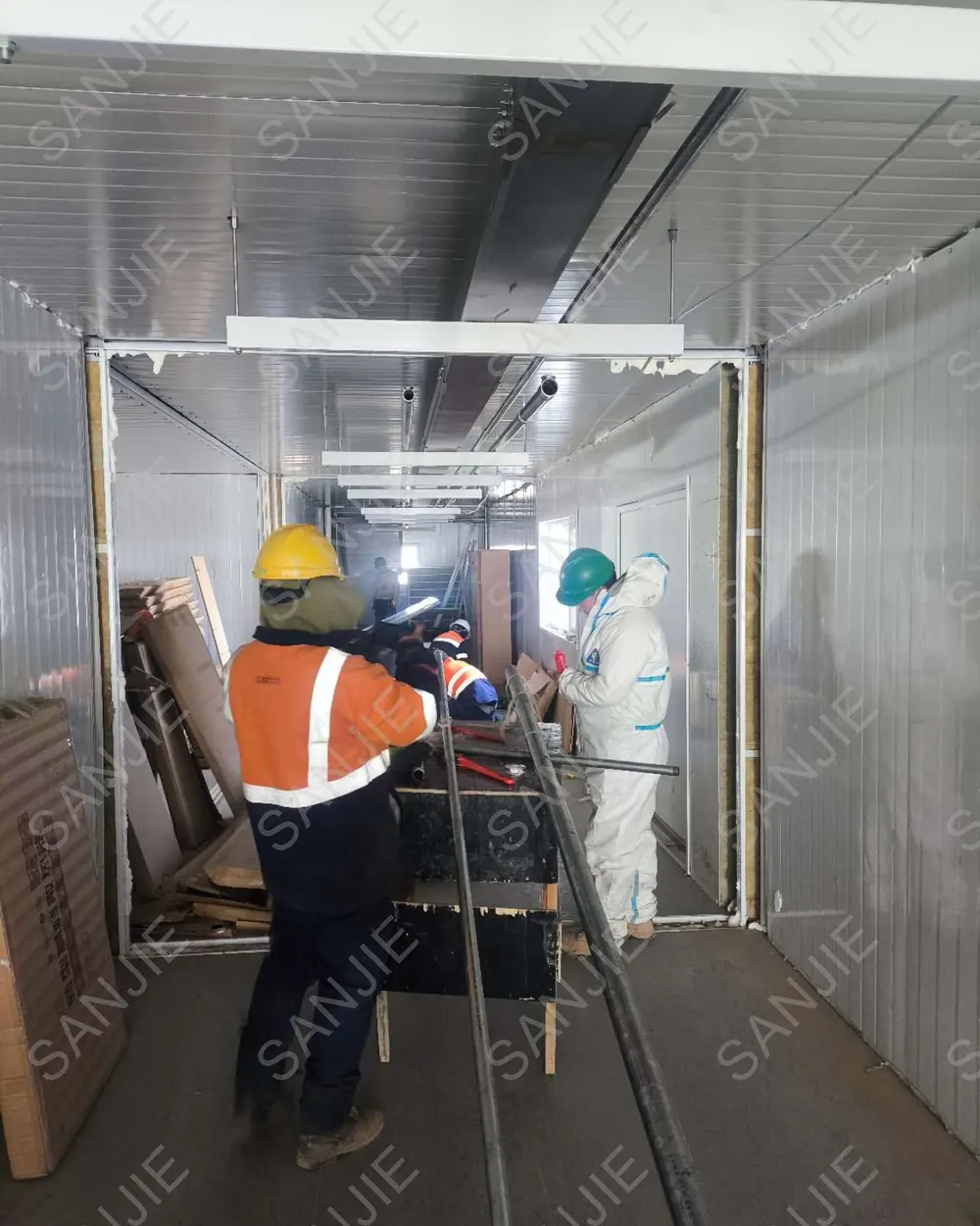 hvac-project-mongolia-installation.webp