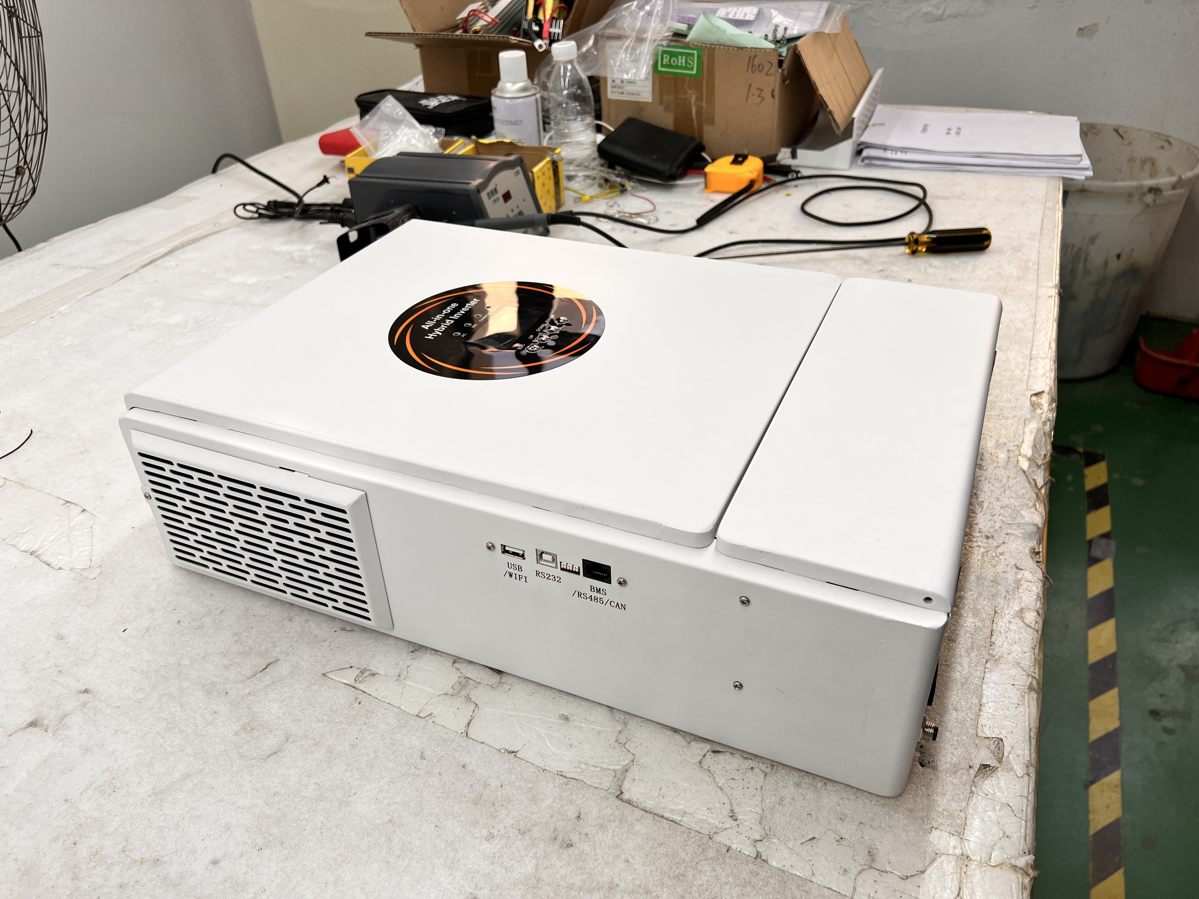 Unlock Energy Independence with Our Hybrid Inverter for Solar System