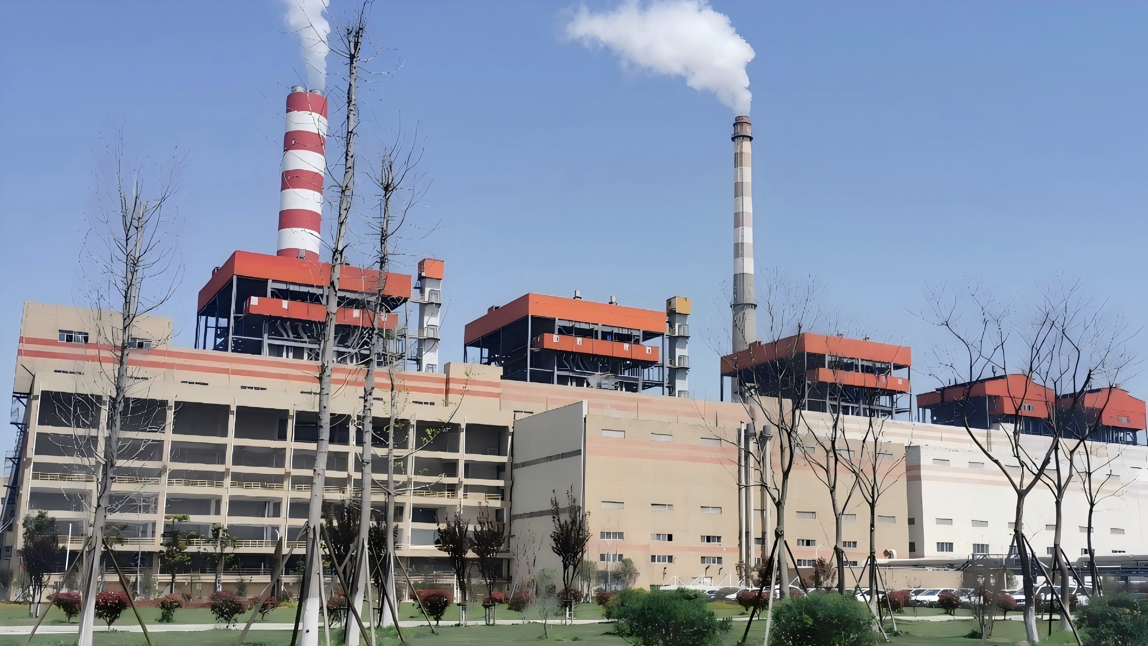 Kotel pro elektrárnu s cirkulujícím fluidním ložem velkého výkonu (260–1 000 t/h)