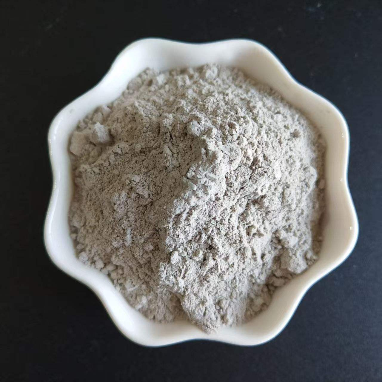 325-mesh sintered clay powder is produced from high-quality raw materials through high-temperature calcination. It features high ref (.png