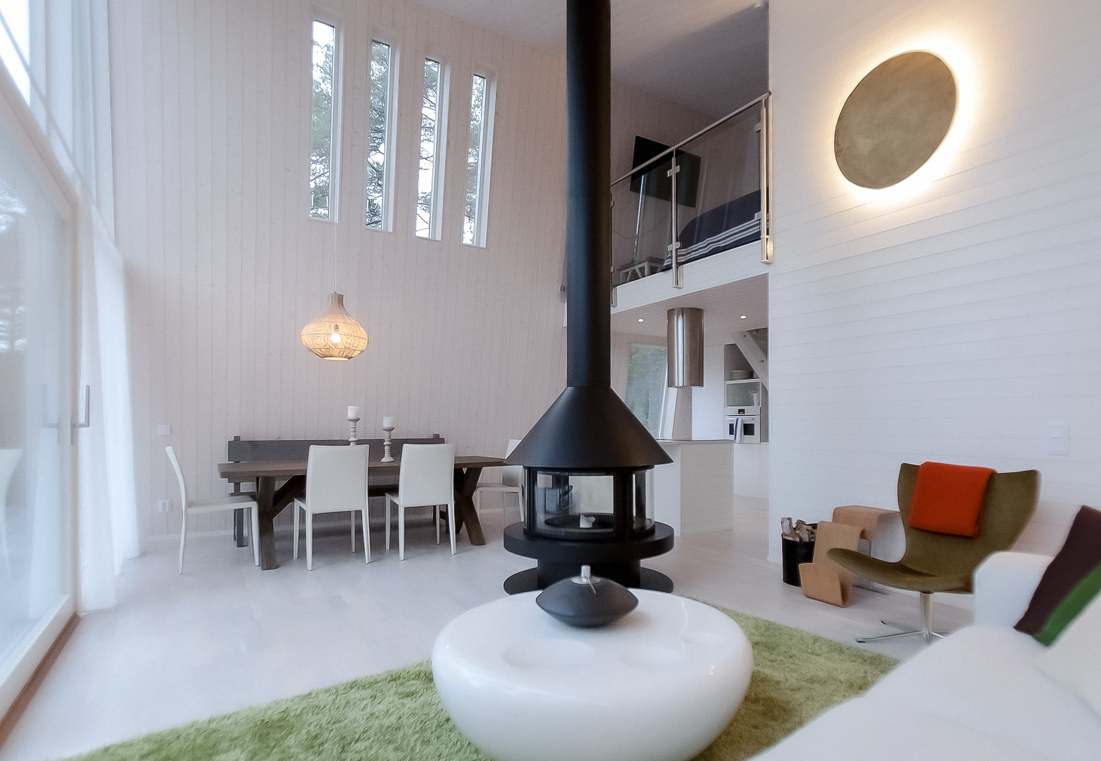 What Is a Suspended Fireplace?