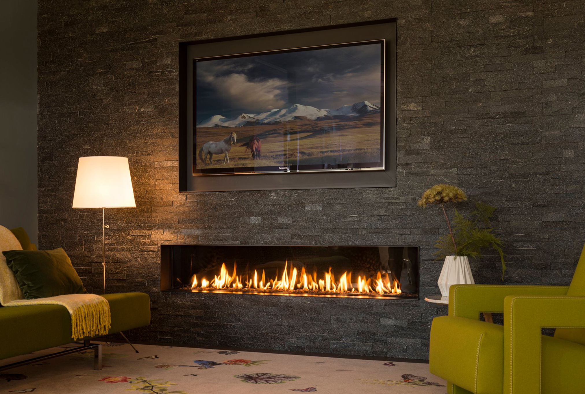Common Usage Issues with Two-Sided Gas Fireplaces and How to Solve Them