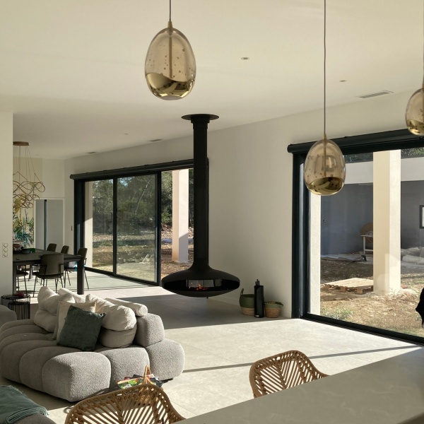 Where to Buy High-Quality Wholesale Modern Suspended Fireplaces Online