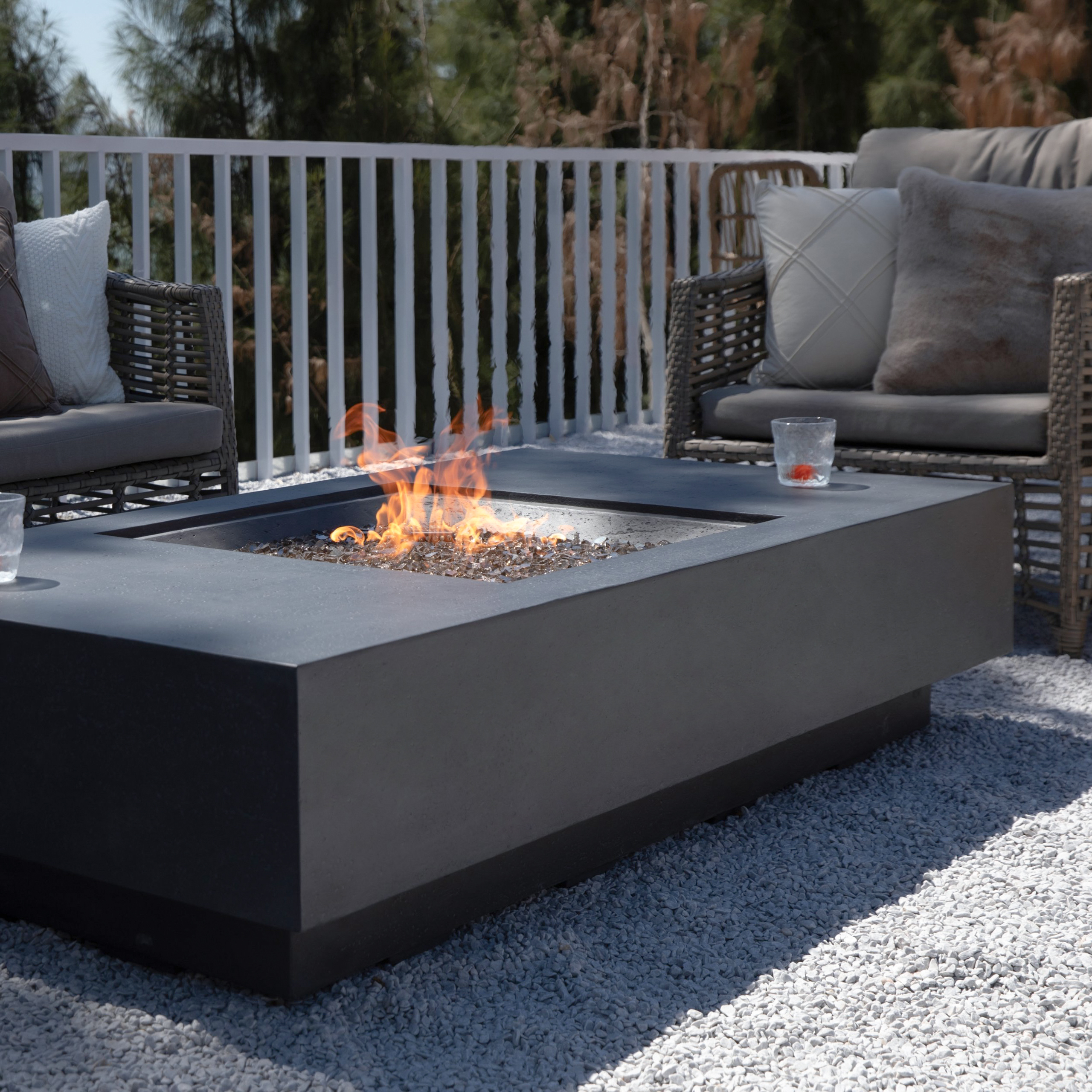 How to Choose the Best Smokeless Fire Pit for Your Needs