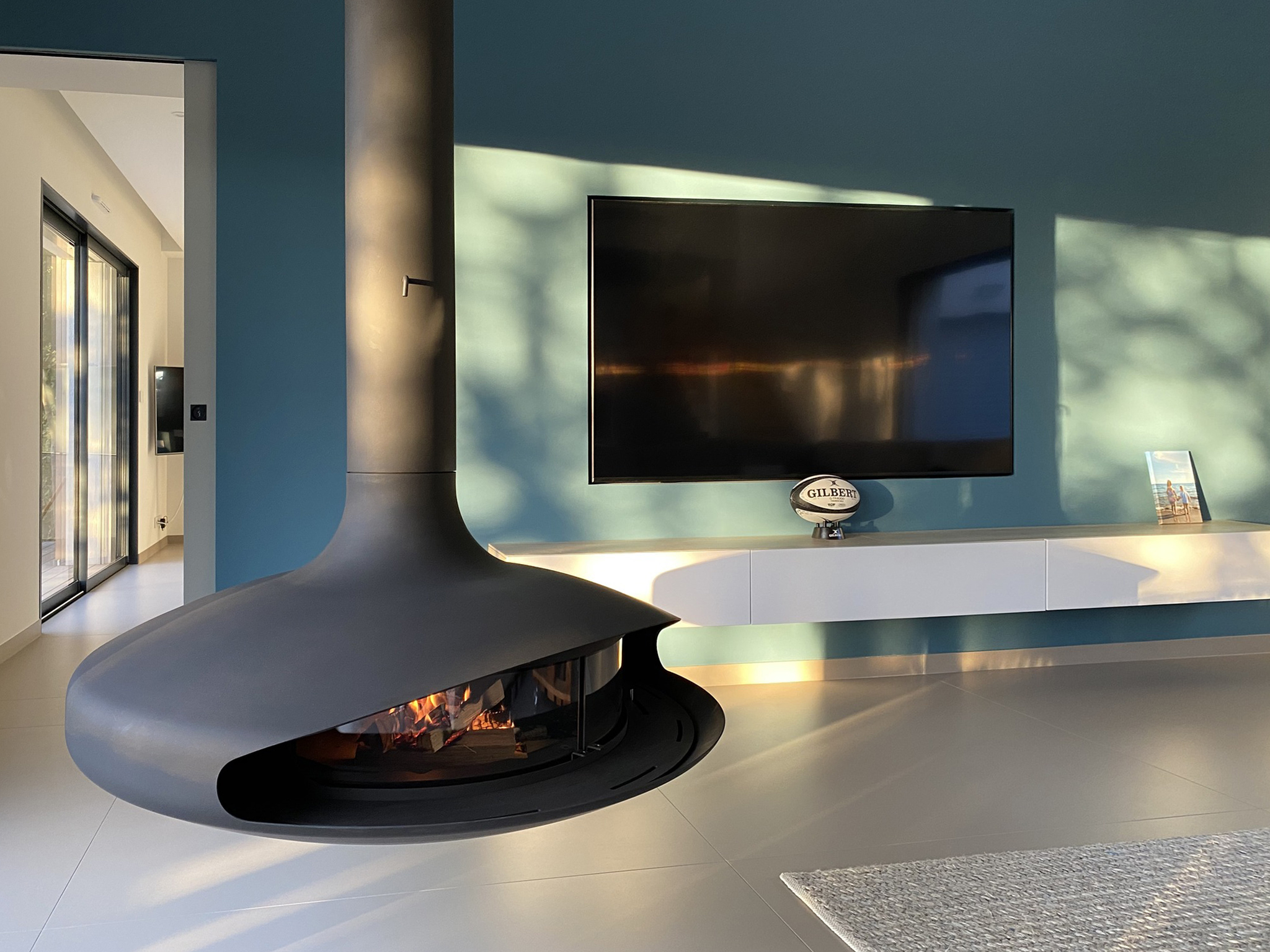 What Makes a Gas Fireplace Insert the Preferred Choice for Homeowners?