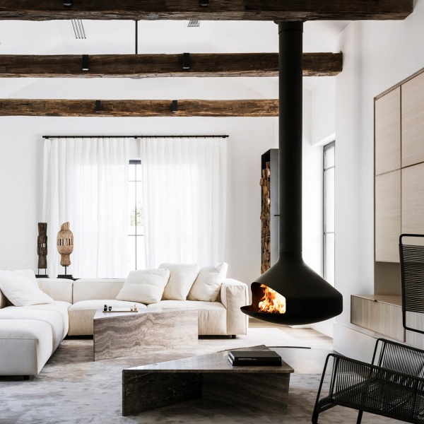What Are the Benefits of Using a Woodburning Fireplace in Modern Homes?