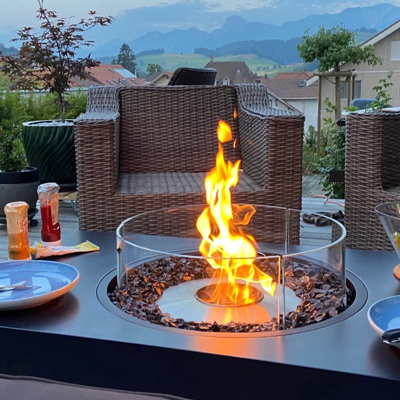 What Are the Top Features to Look for in Inset Electric Fireplaces?