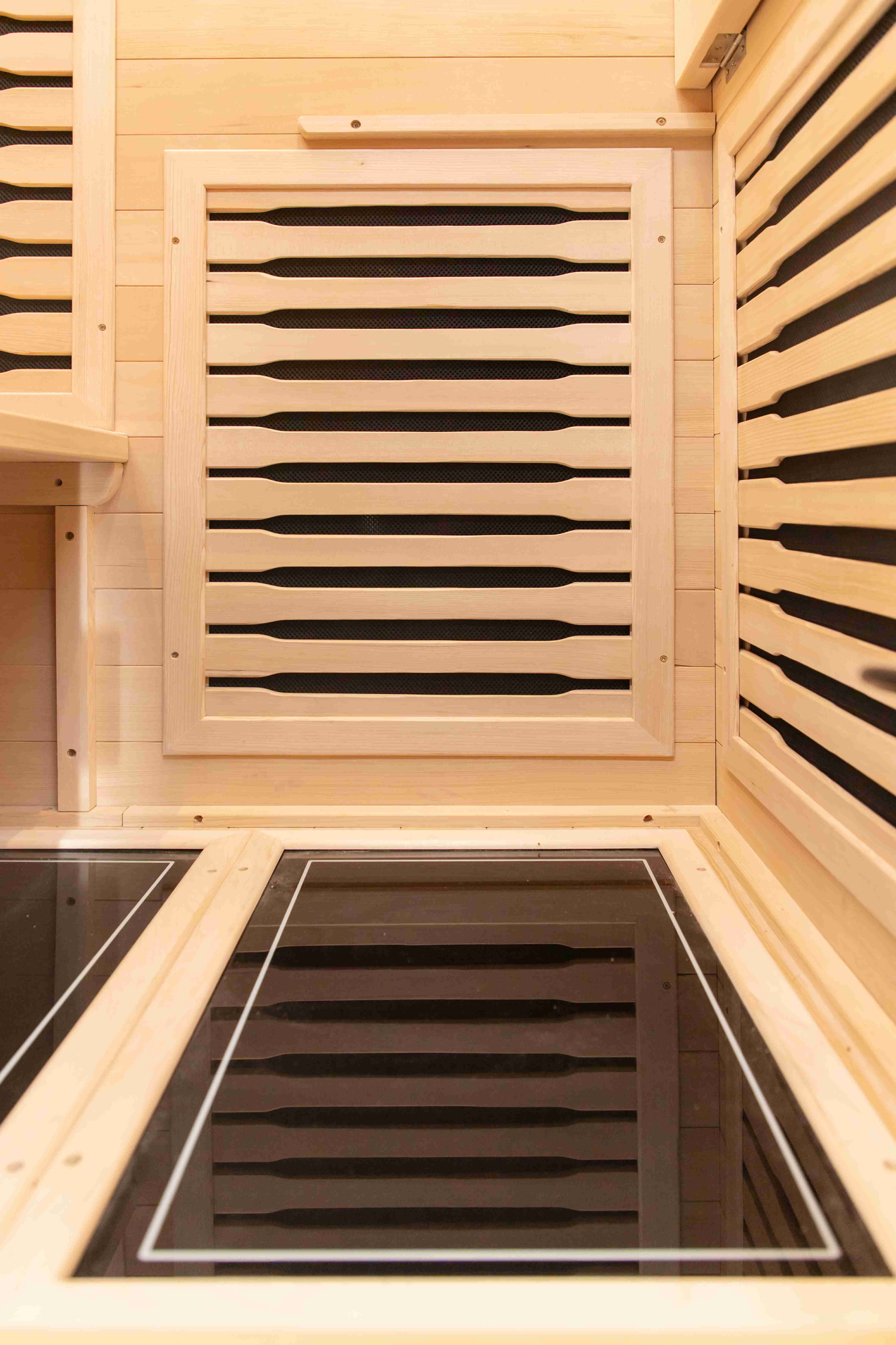 Create a cozy retreat for family and friends with a custom sauna log cabin