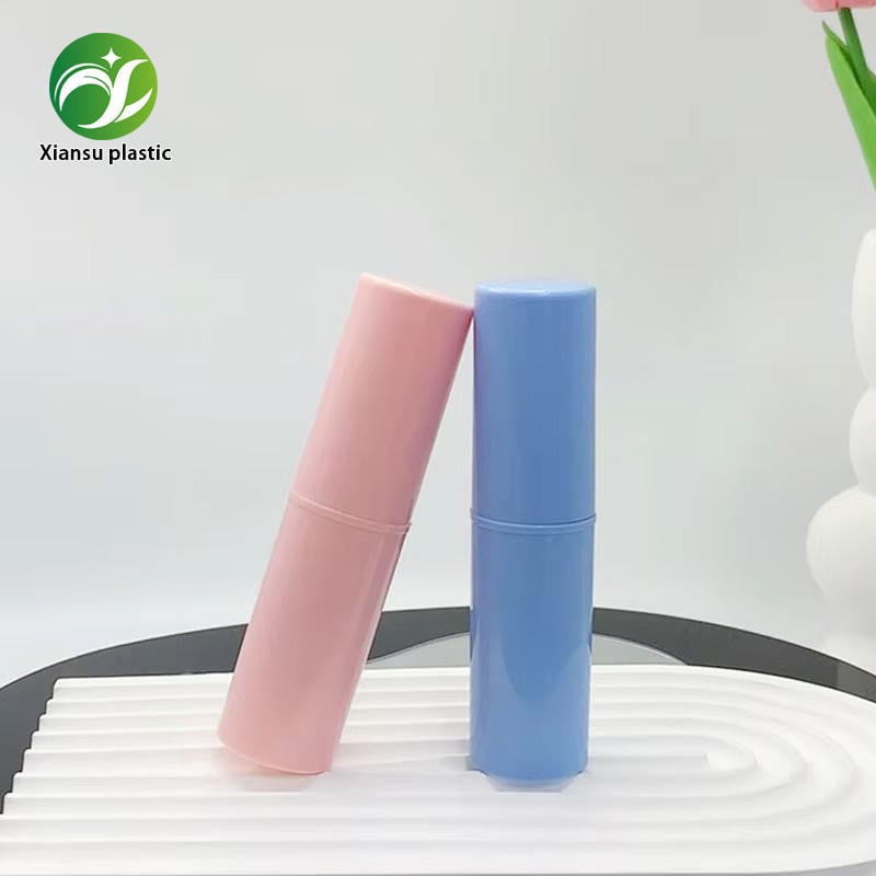 علبة عصا البرونزر المصنوعة من مادة ABS باللونين الأزرق والوردي مع غطاء لولبي، وعبوة مخصصة لعصا التمييز والتصحيح والتظليل للوجنتين للعلامات التجارية الجمالية حسب الطلب (OEM)