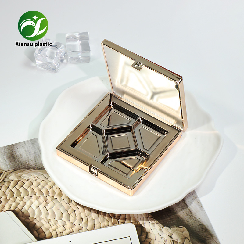 พาเลทอายแชโดว์ 5 สี ทรงสี่เหลี่ยม ทำจาก ABS พร้อมตลับแบบกระจกและดีไซน์คลื่นผ่านกระบวนการชุบไฟฟ้า