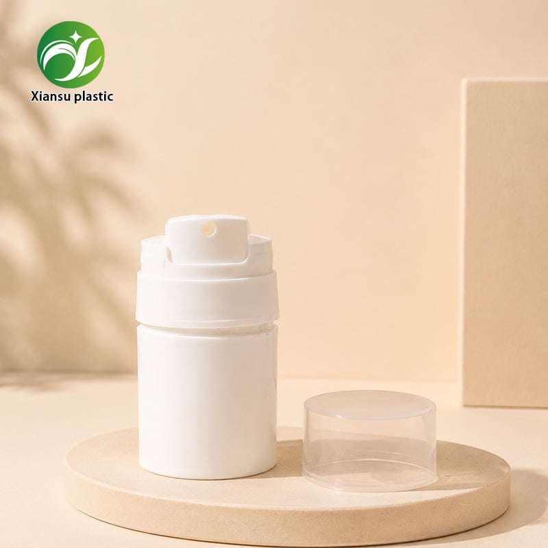 Plastic Airless Vacuum Pump Lotion Bottle with Transparent Dust Cover, Round Refillable Skincare Container for Cream Serum Moisturizer, Custom Color OEM Cosmetic Packaging