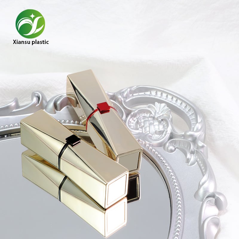 Luxury Unique Shape ABS Gold Plated Lipstick Tube with Custom Logo Decoration – Empty Twist-Up Lip Color Container for Premium Lip Balm and High-End Makeup Packaging