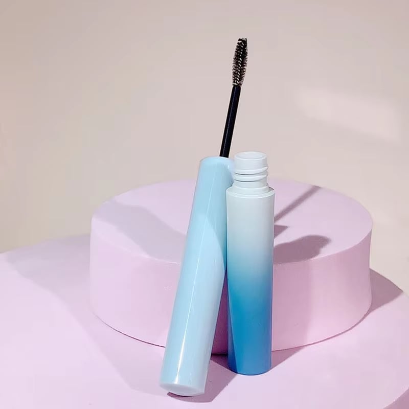 tube à mascara en PP dégradé bleu de 5 ml pour sérum de croissance des cils et gel pour sourcils, contenant cosmétique vide personnalisé avec applicateur à brosse