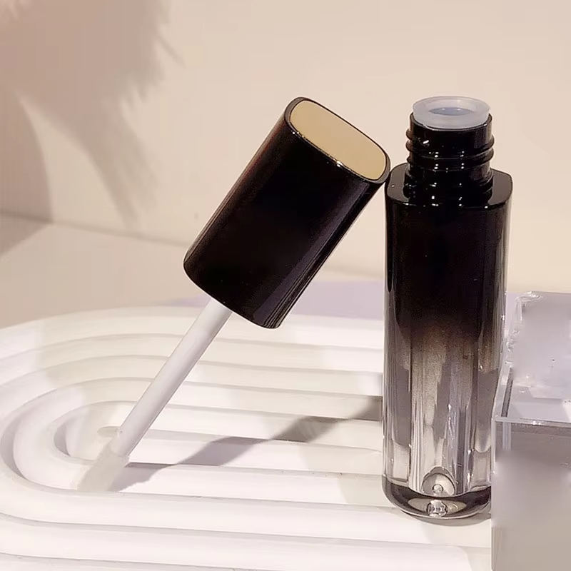 6 ml zwarte graduele doorzichtige lipglossbuis AS+PETG lege lipoliecontainer op maat gemaakte cosmetische verpakking groothandel