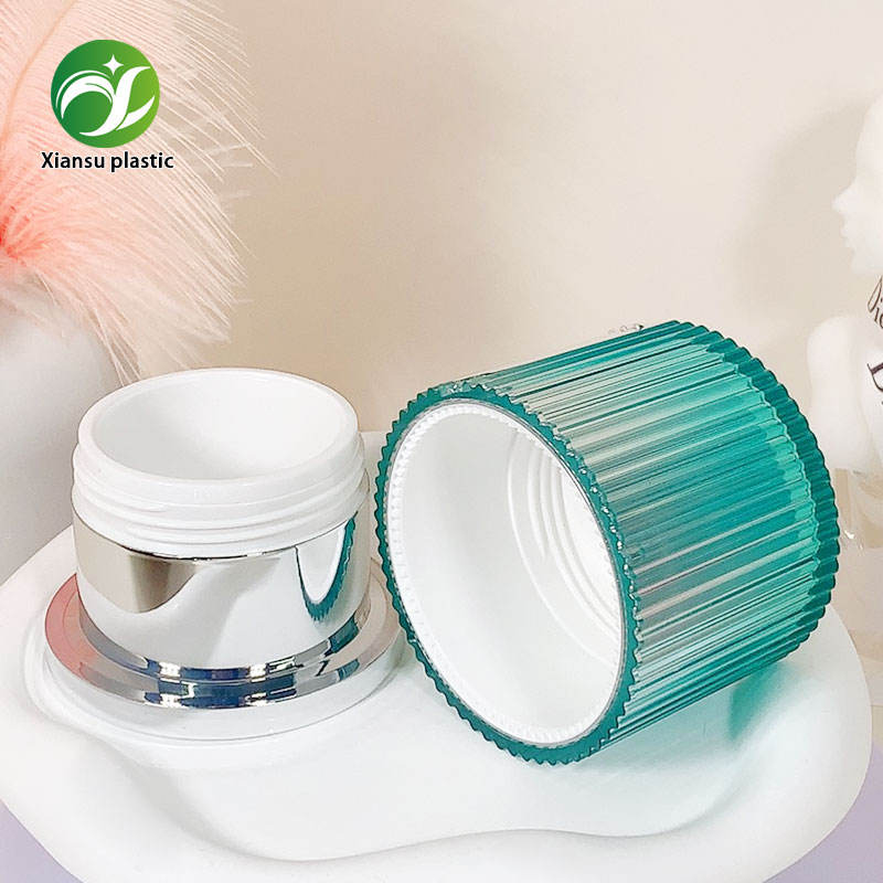 Qualità e personalizzazione senza pari nei vasetti per cosmetici in acrilico