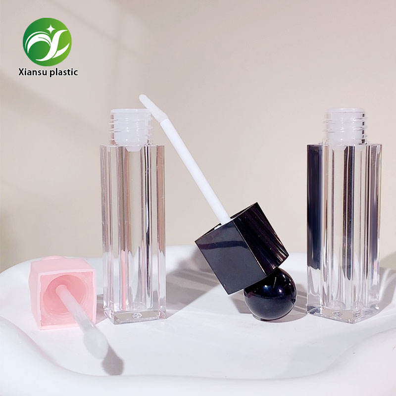 Vierkante 6 ml transparante lipglossfles met grote kwaststok, op maat gemaakte AS+PETG lege lipoliebuisverpakking voor OEM-cosmetische merken