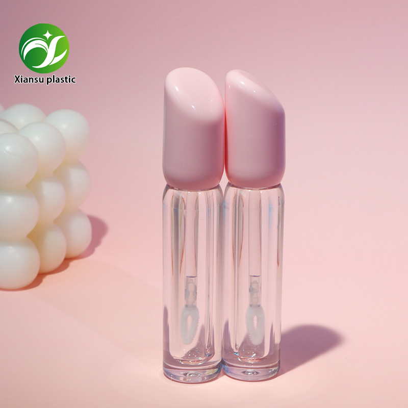 3 ml ronde heldere lipglossbuis met schuin geplaatst roze deksel, lege lipoliecontainer met schroefdeksel, cosmetische verpakking voor groothandel