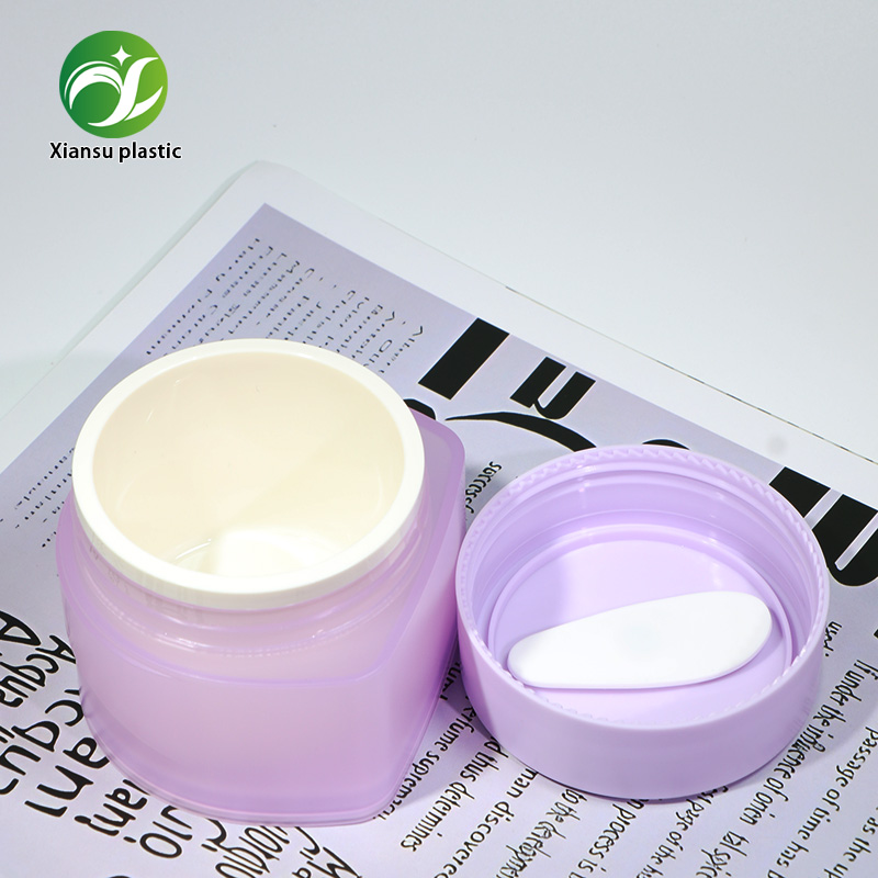 Unmatched Quality and Versatility in Plastic Cosmetic Jars