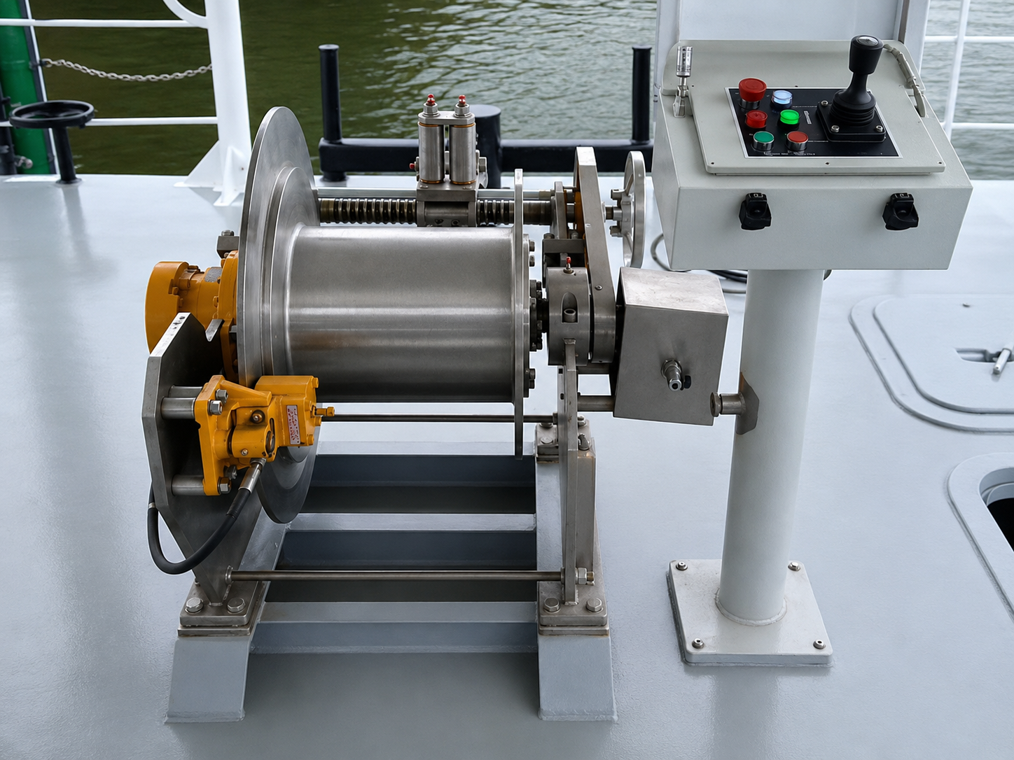 Ongeëwenaarde voordele van 'n klein roestvry-staal ankerwinch vir klein boot