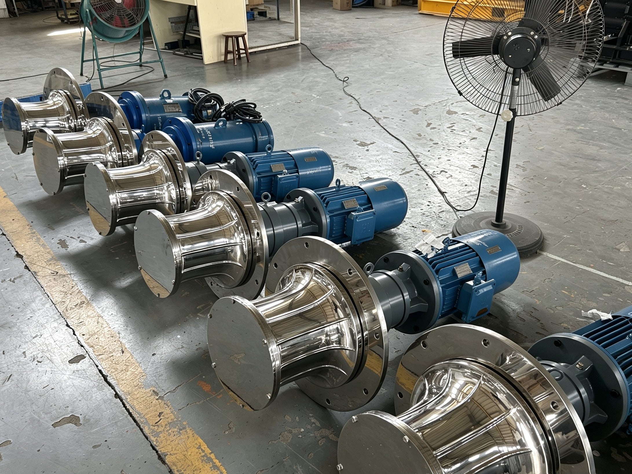 How to arrange regular inspection work for mooring capstan on ship decks