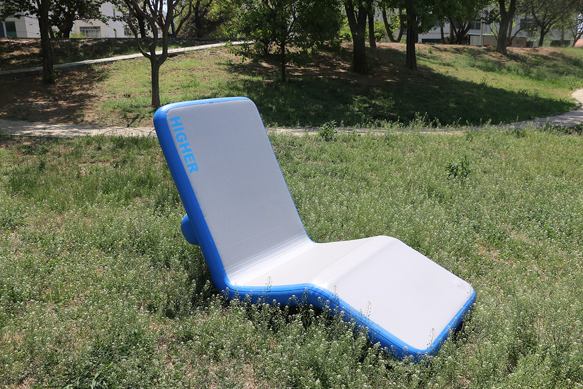 Inflate an Inflatable Chair (3).JPG