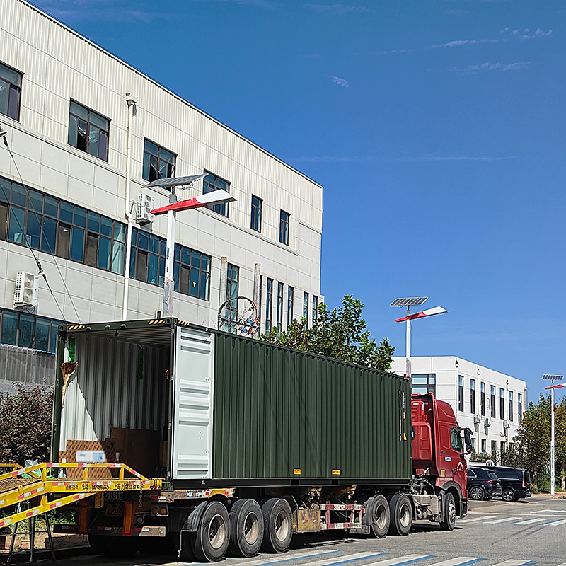 HIGHER Loads Mixed-Line Container of Inflatable Water Mats and Sea Pool Platforms for European Clients
