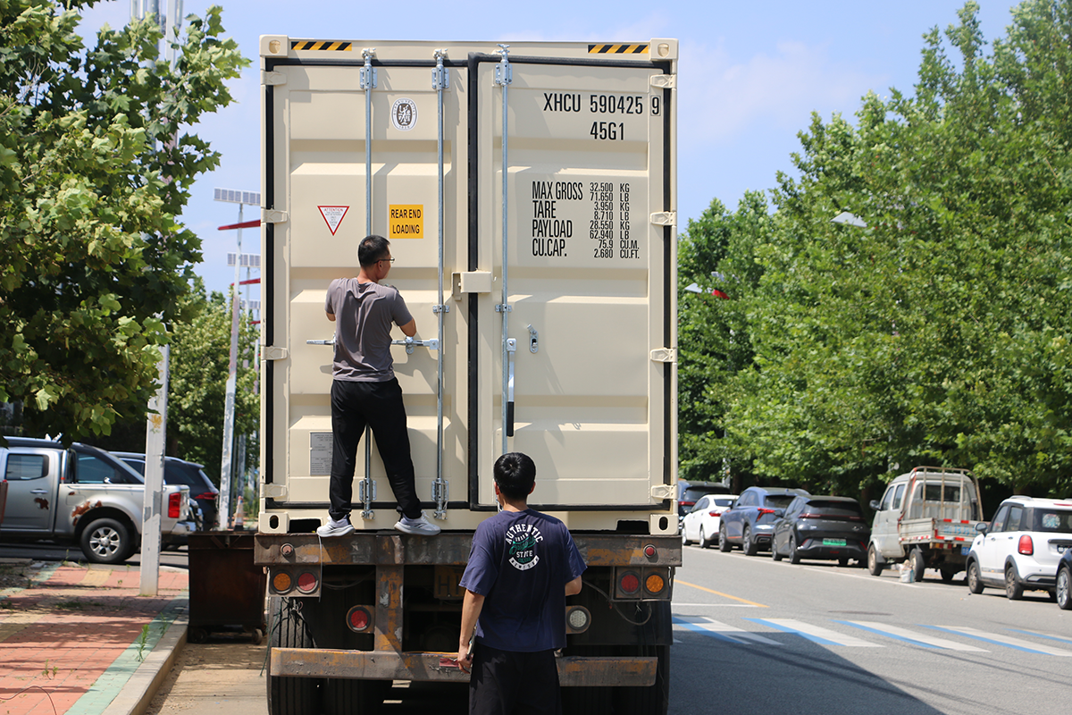 Shipments to France and Australia-1.png