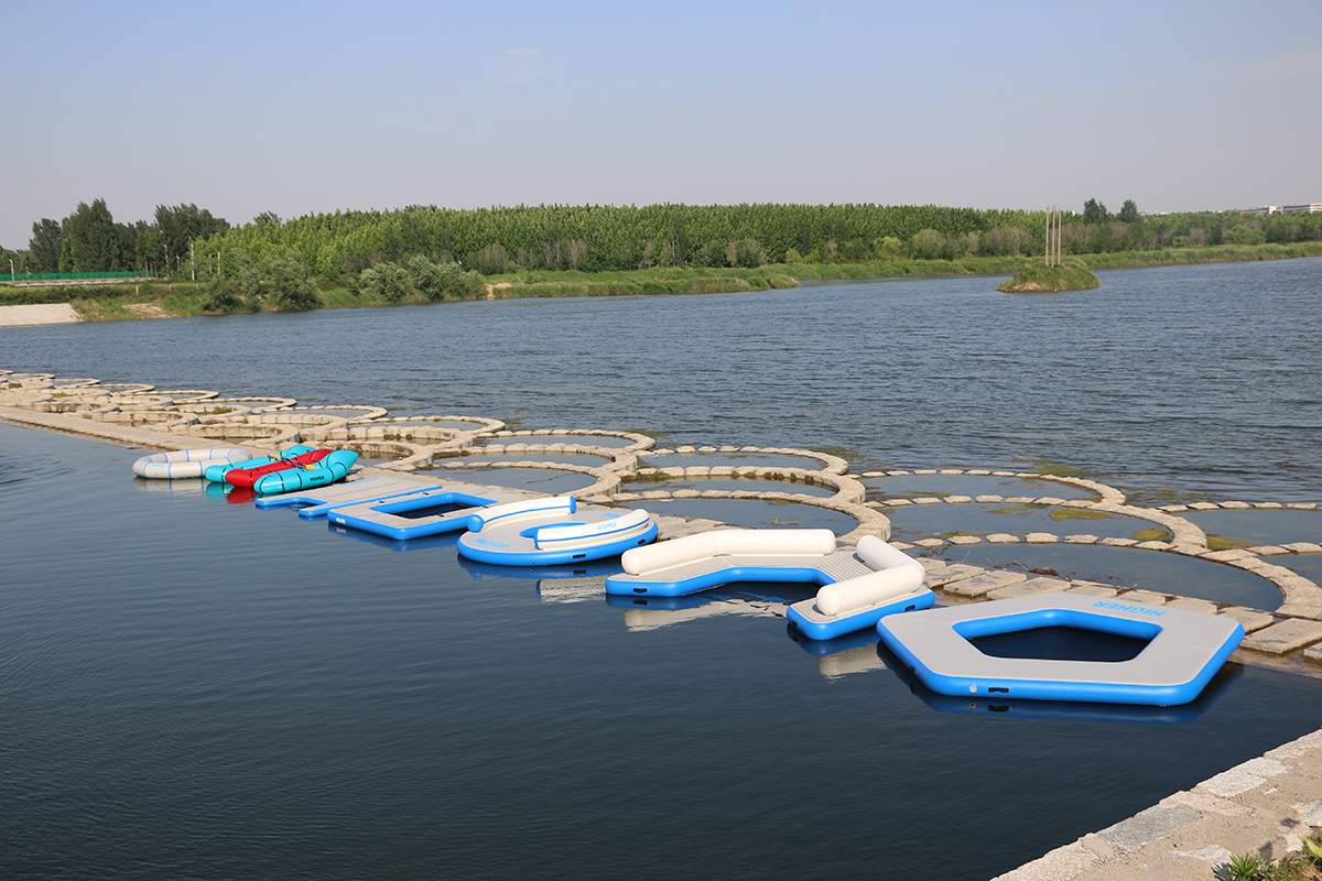 Inflatable Dock Floats.png