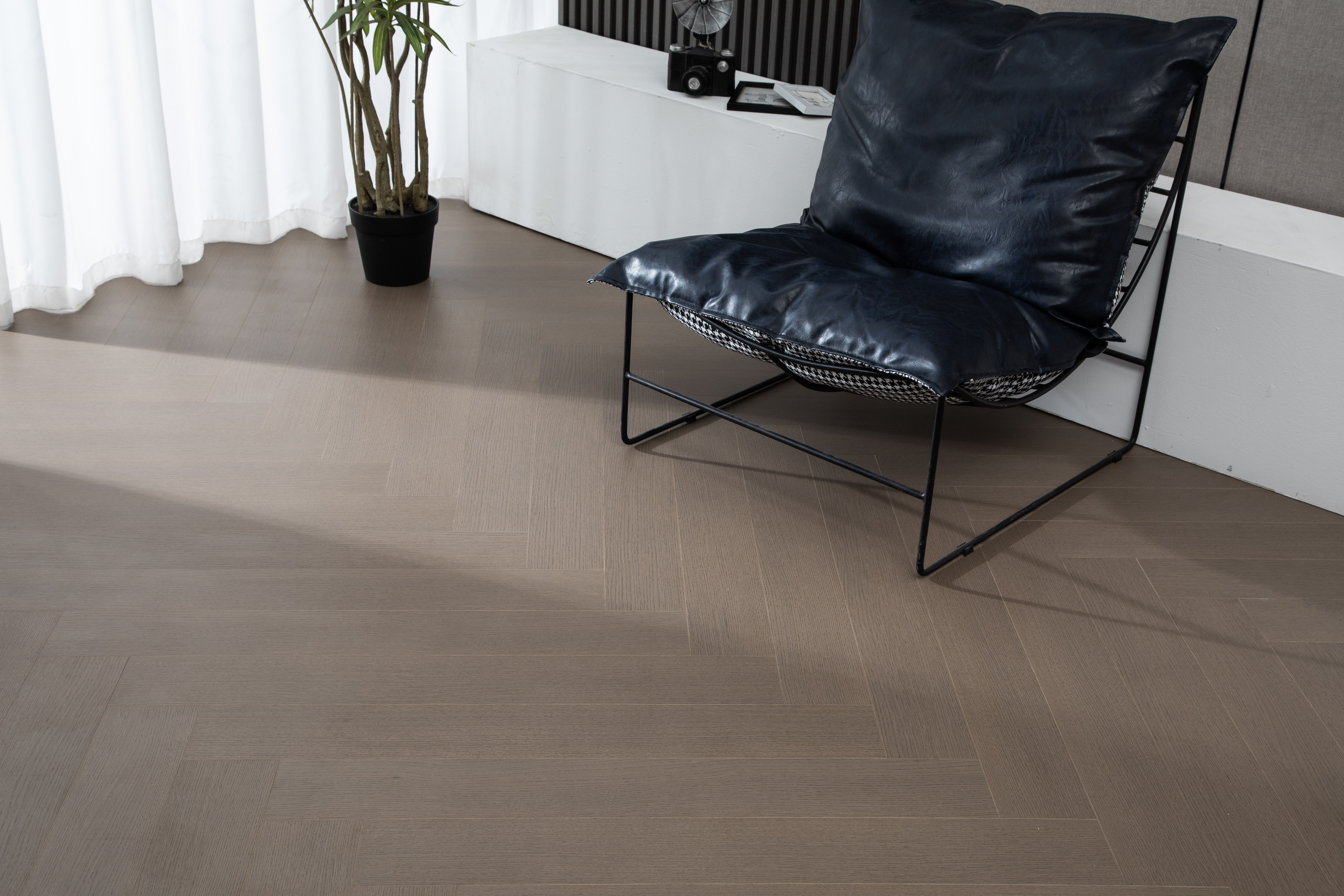 Matte and Textured Surfaces for Black Floors