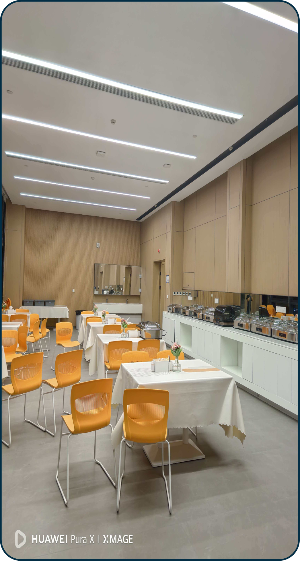 Protective Wall Covering with Practical Planning