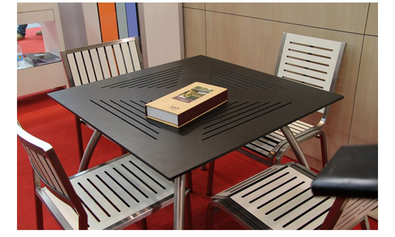 Wood Grain Decor with Solid Compact Core