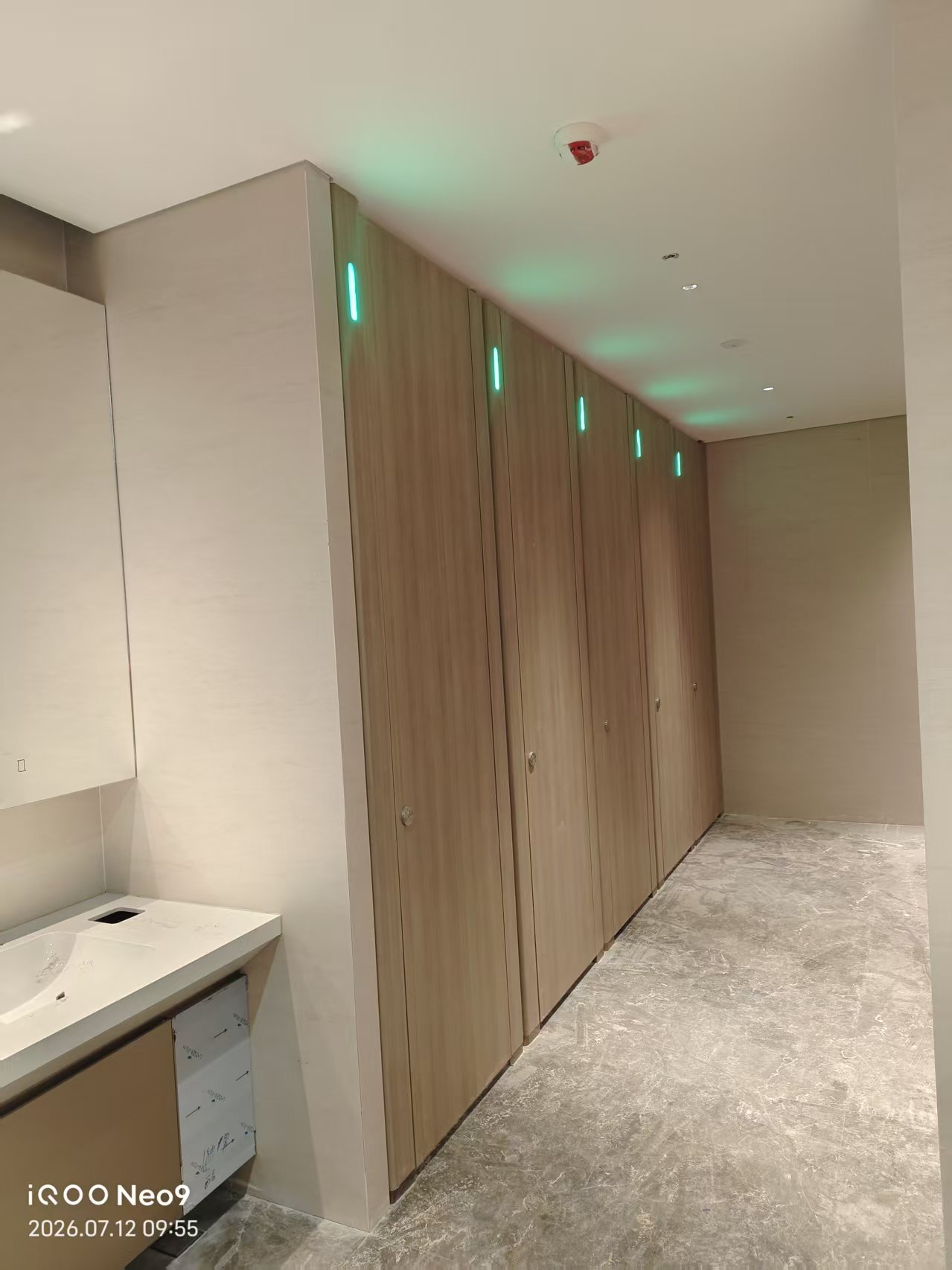Uređaj za proizvodnju električne energije