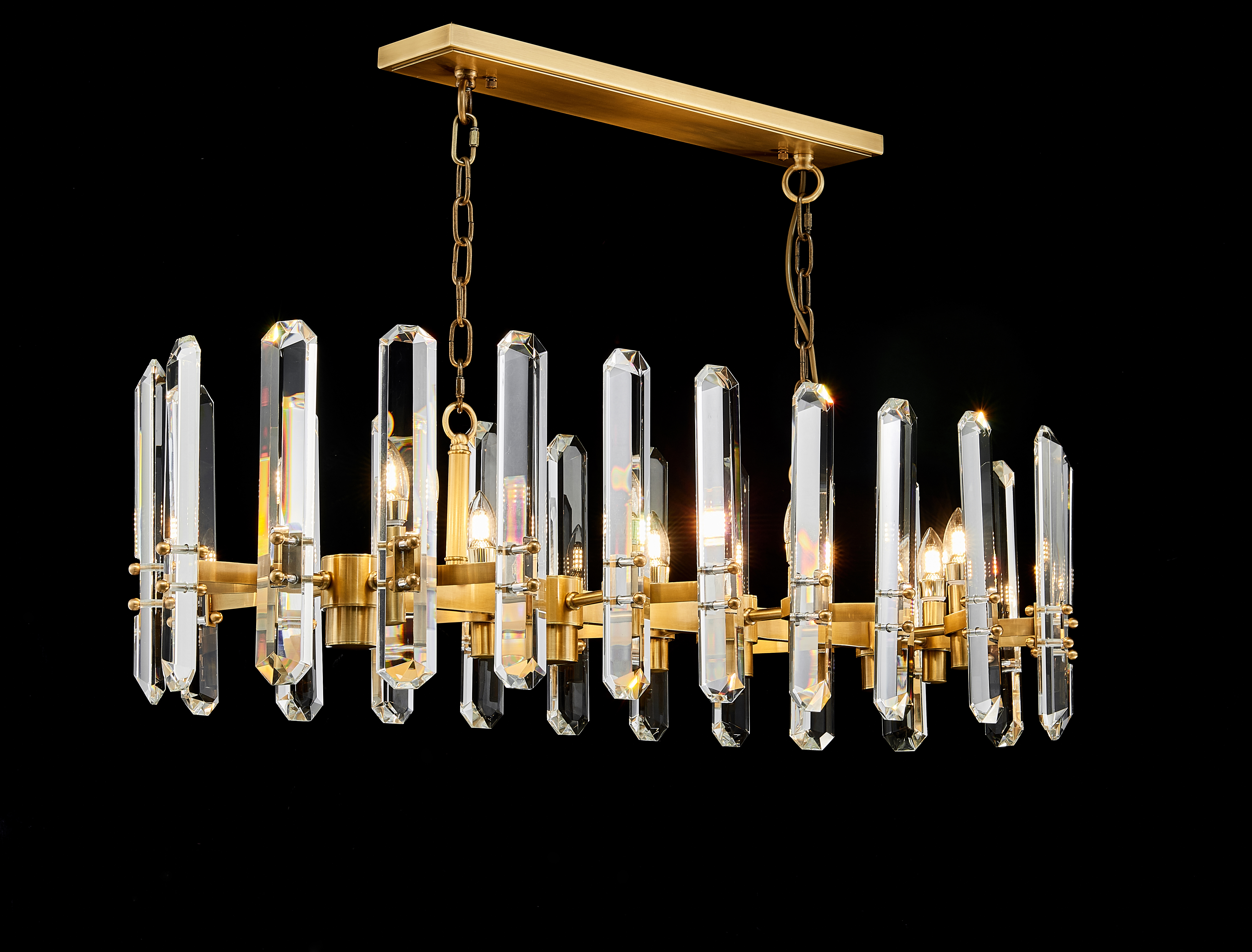 Decorative Pendant Focus with Practical Planning