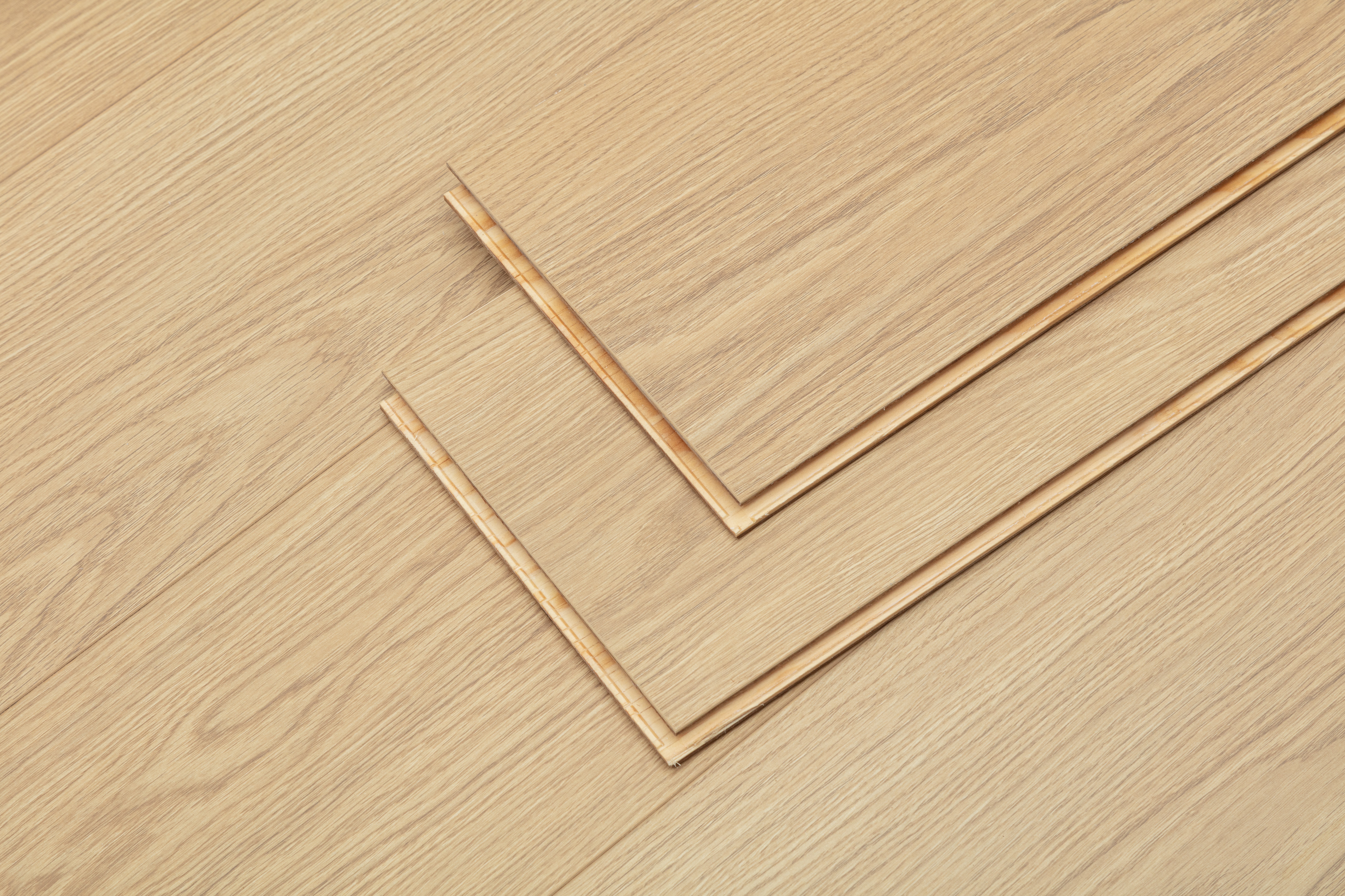 Plank Format and Decor Continuity