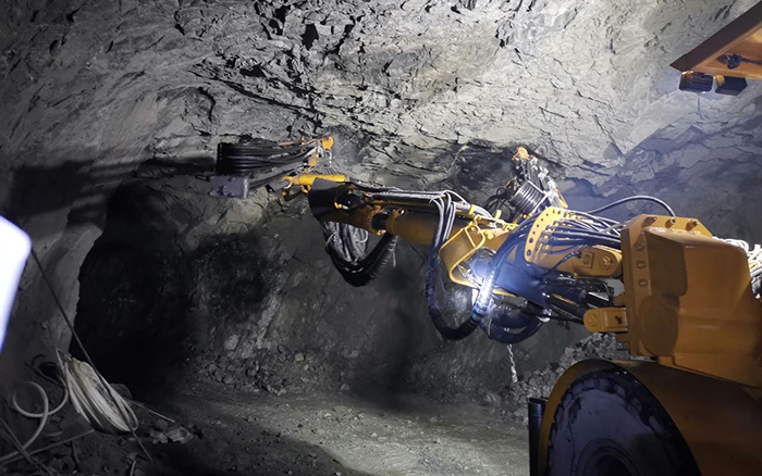 What Are the Key Benefits of Using Full Hydraulic Jumbo Drills in Construction?